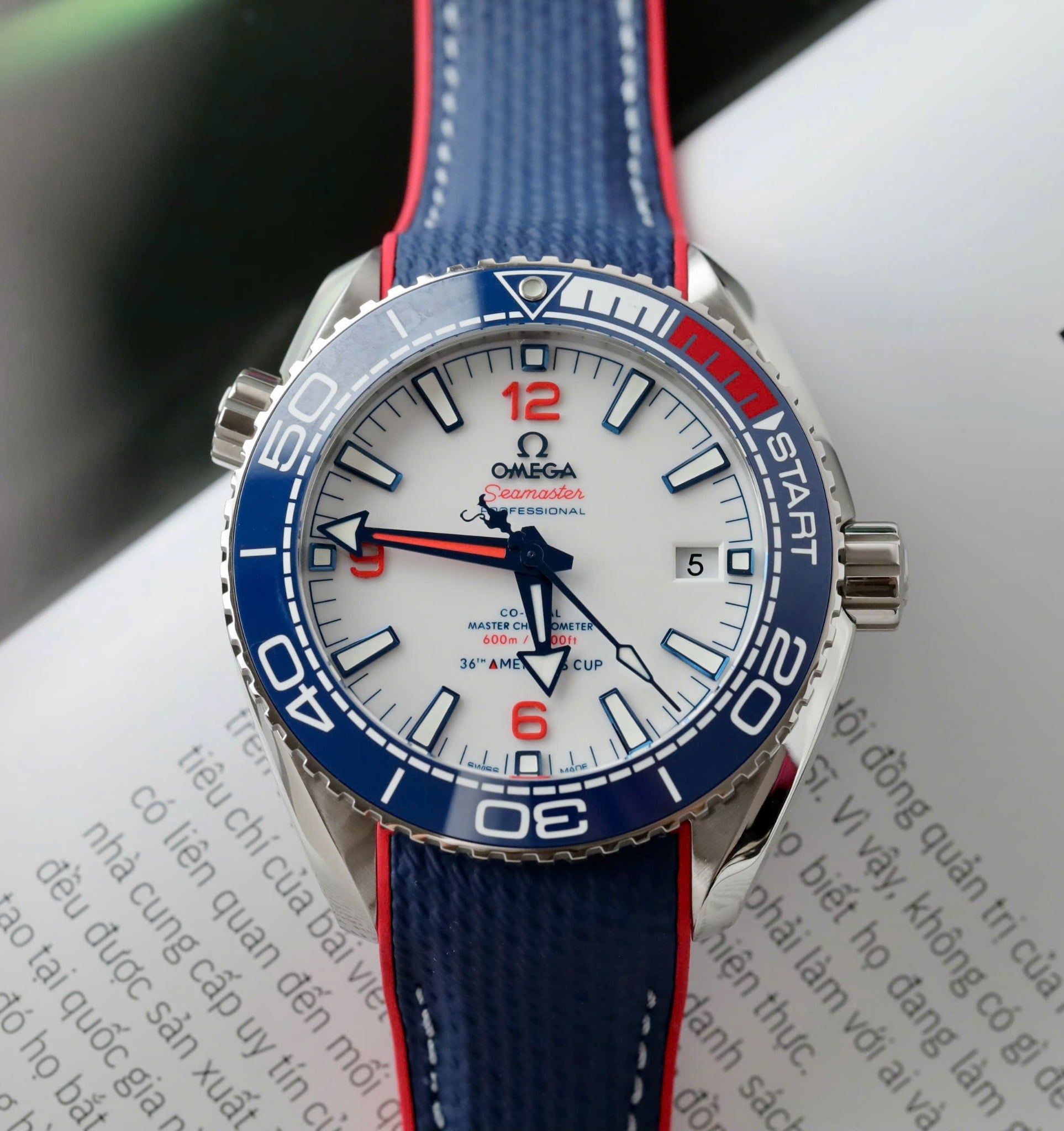 Đồng hồ OMEGA SEAMASTER 43 MM