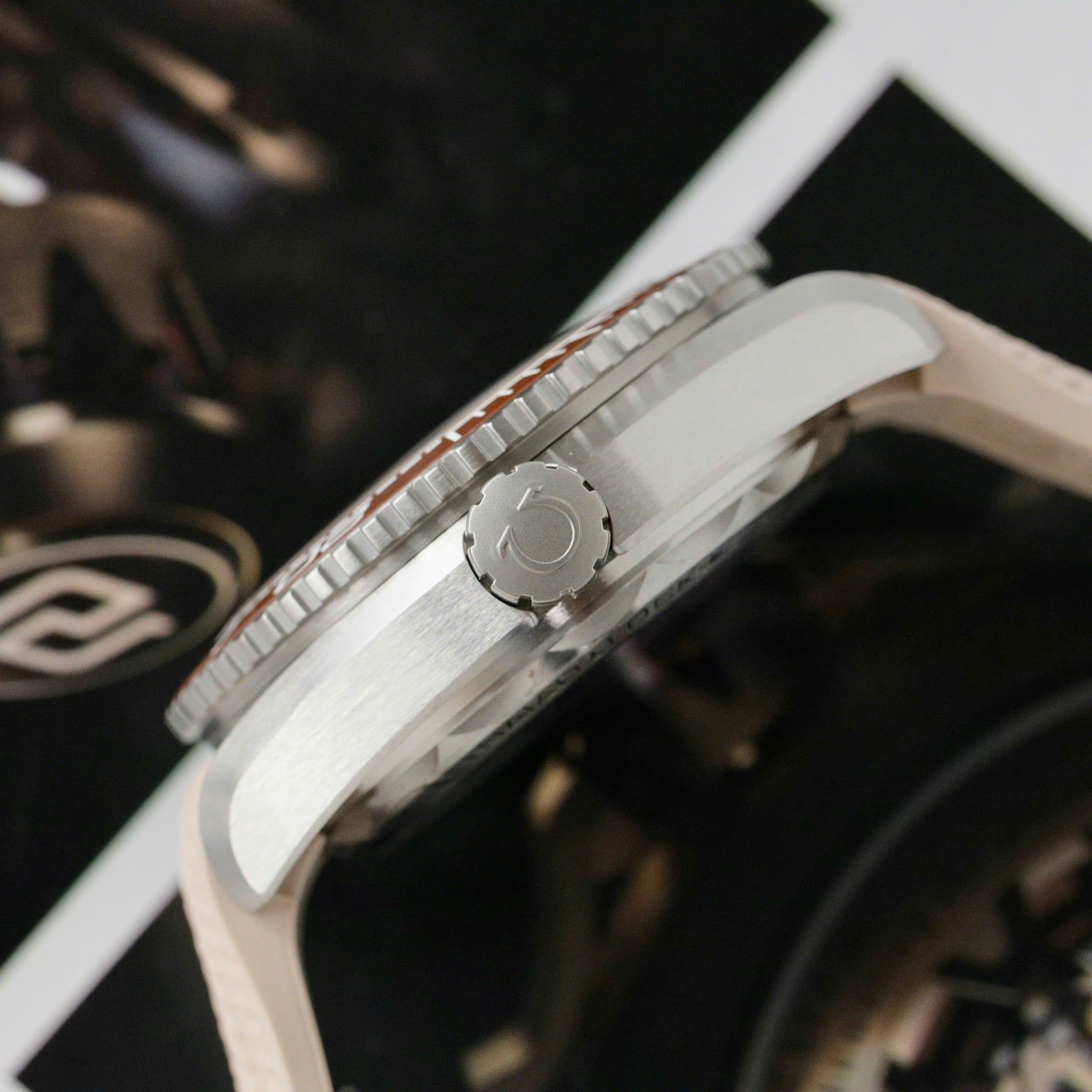 Đồng hồ Omega Seamaster Planet Ocean 600M 215.32.44.21.09.001 43.5 Steel