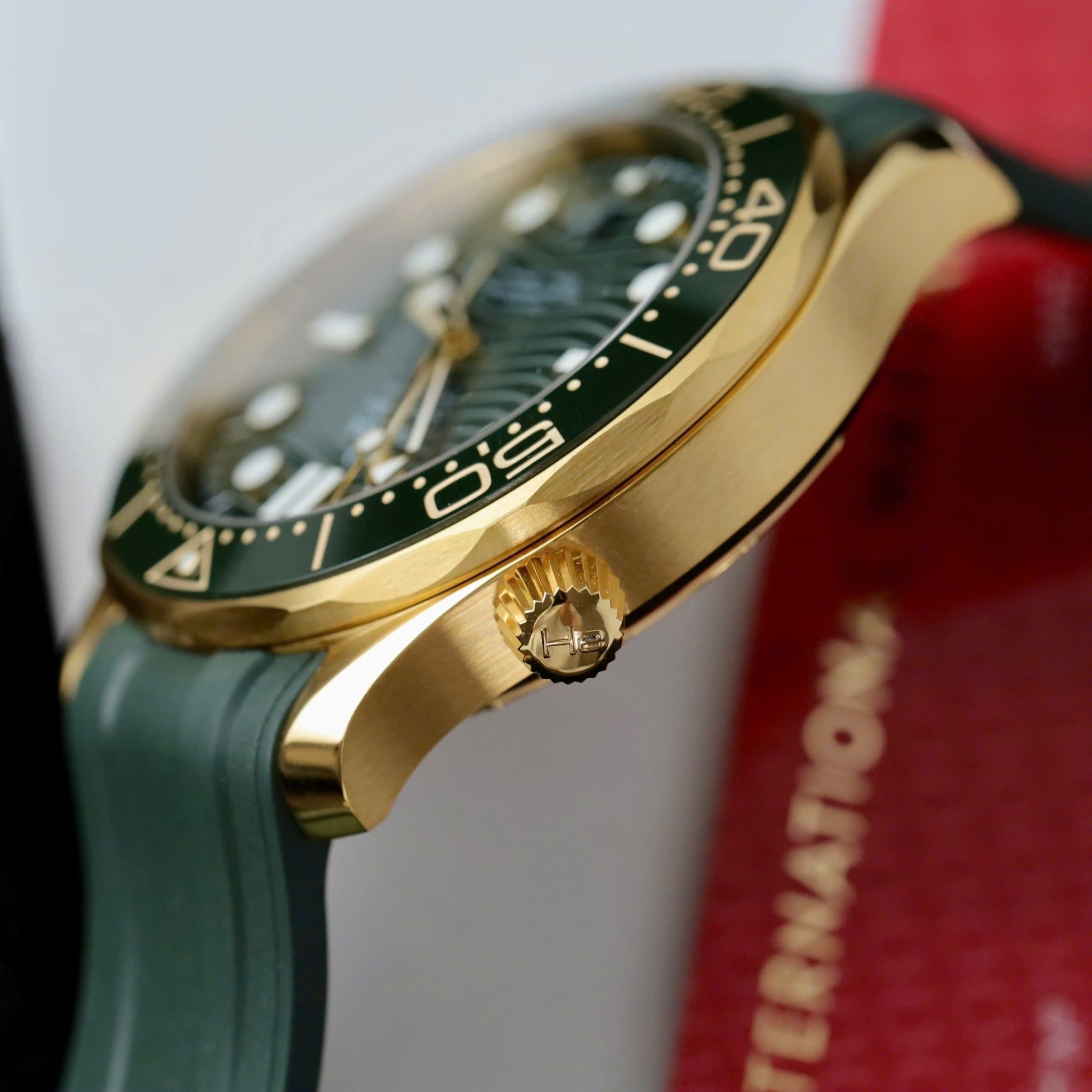 Đồng hồ Omega Seamaster Diver 300M Watch