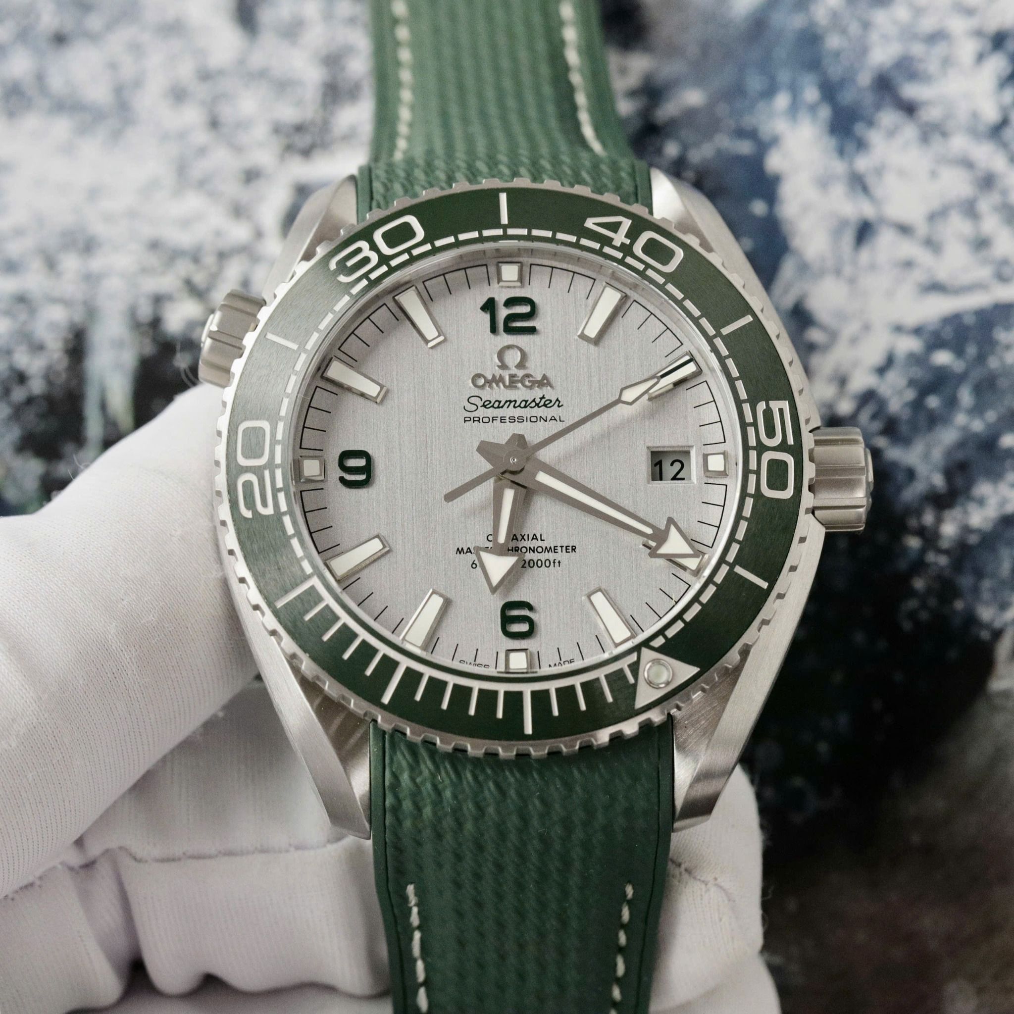 Đồng hồ OMEGA SEAMASTER 43 MM