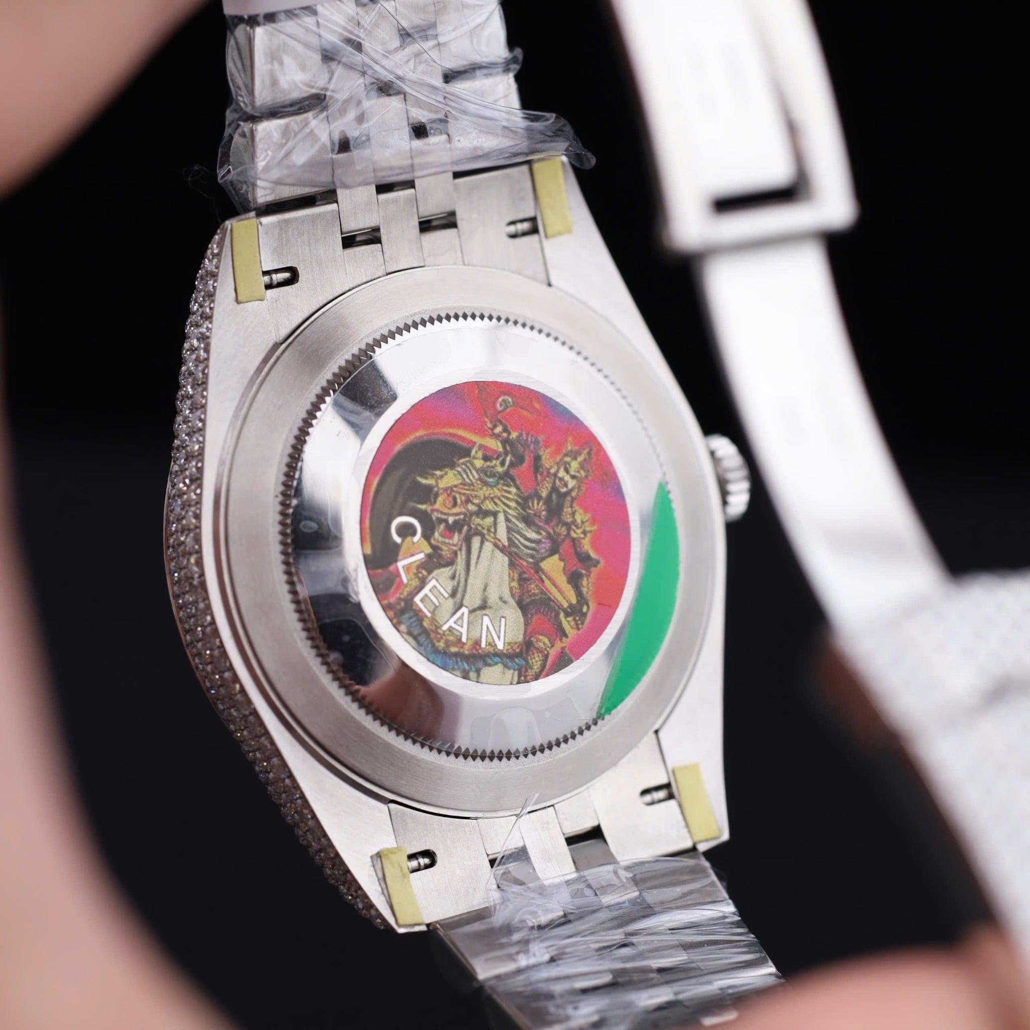 Rolex Oyster Perpetual Datejust bản chế tác độ full hơn 1000 viên kim cương Moissanite