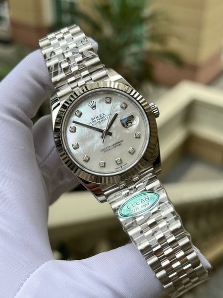 Đồng Hồ Rolex Oyster Perpetual Datejust mặt số xà cừ Trắng