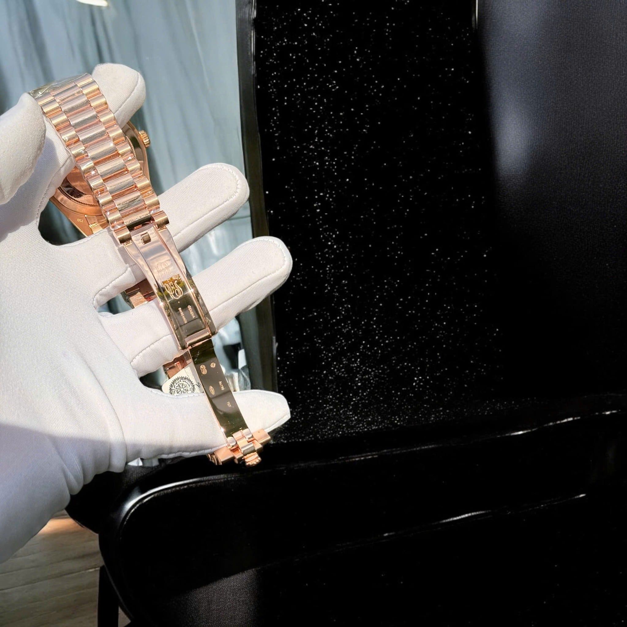 ROLEX DAY-DATE 40 MM Bọc Vàng 18k + Kim Moisanite