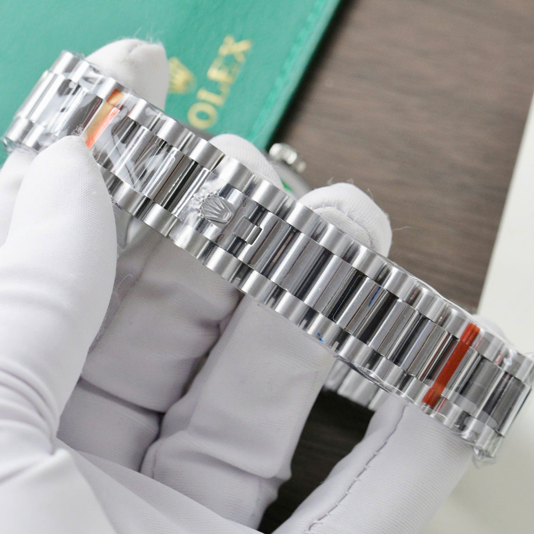 Rolex Oyster Perpetual Day-Date 36mm Mặt số màu Xanh Băng