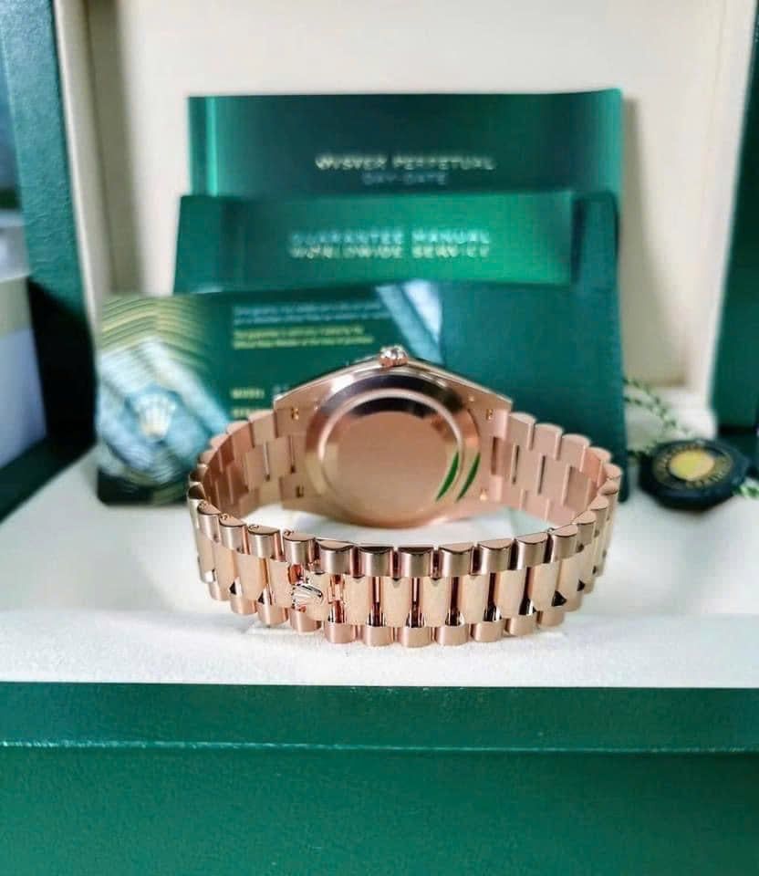 Rolex Day-Date 40 Vàng Everose 18 kt Mặt Số Xanh Ô Liu
