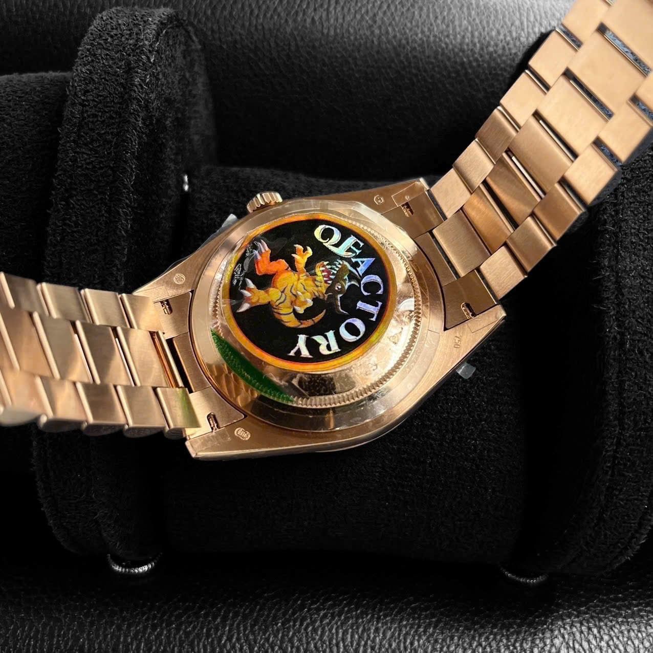 Rolex Day-Date 40mm Vàng Hồng Mặt Số Đá Ombre Cọc Số La Mã