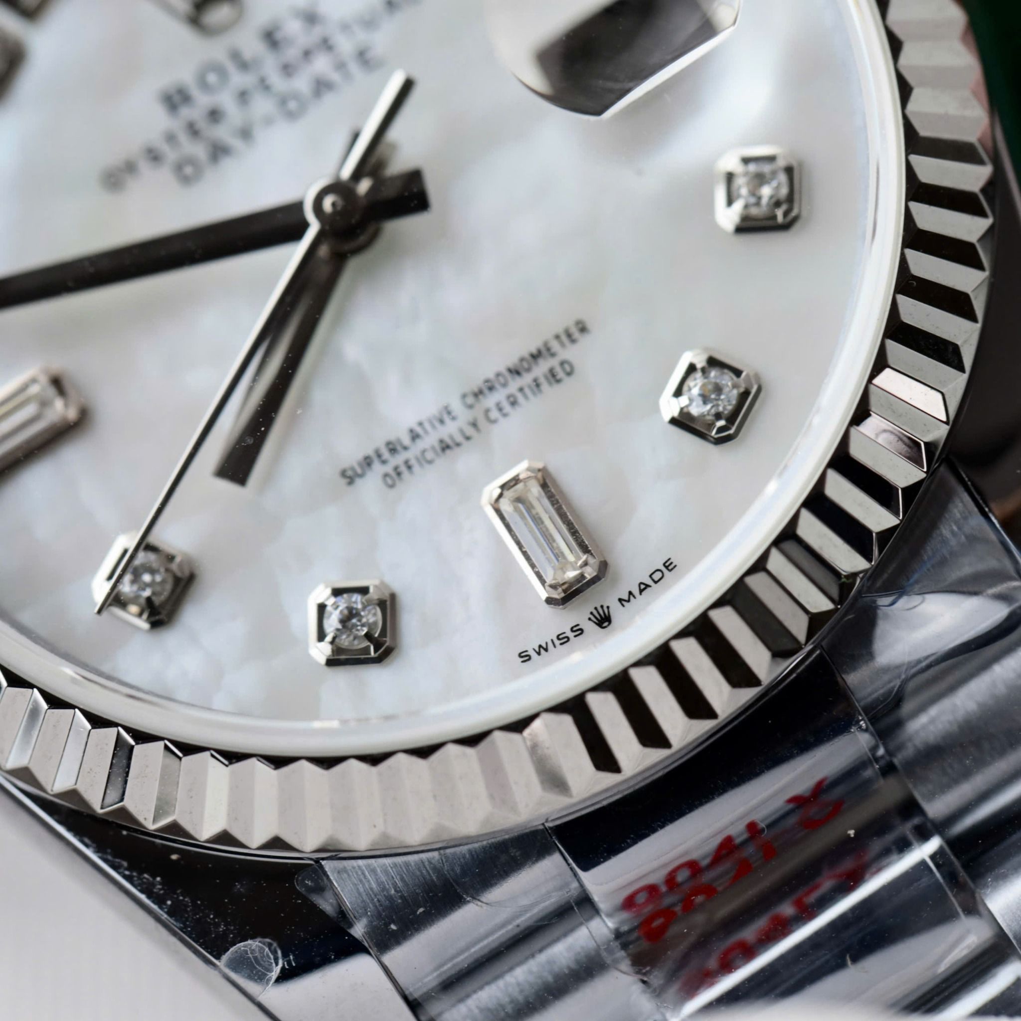 Rolex Oyster Perpetual Day-Date 36mm Mặt Xà cừ Cọc số Kim cương