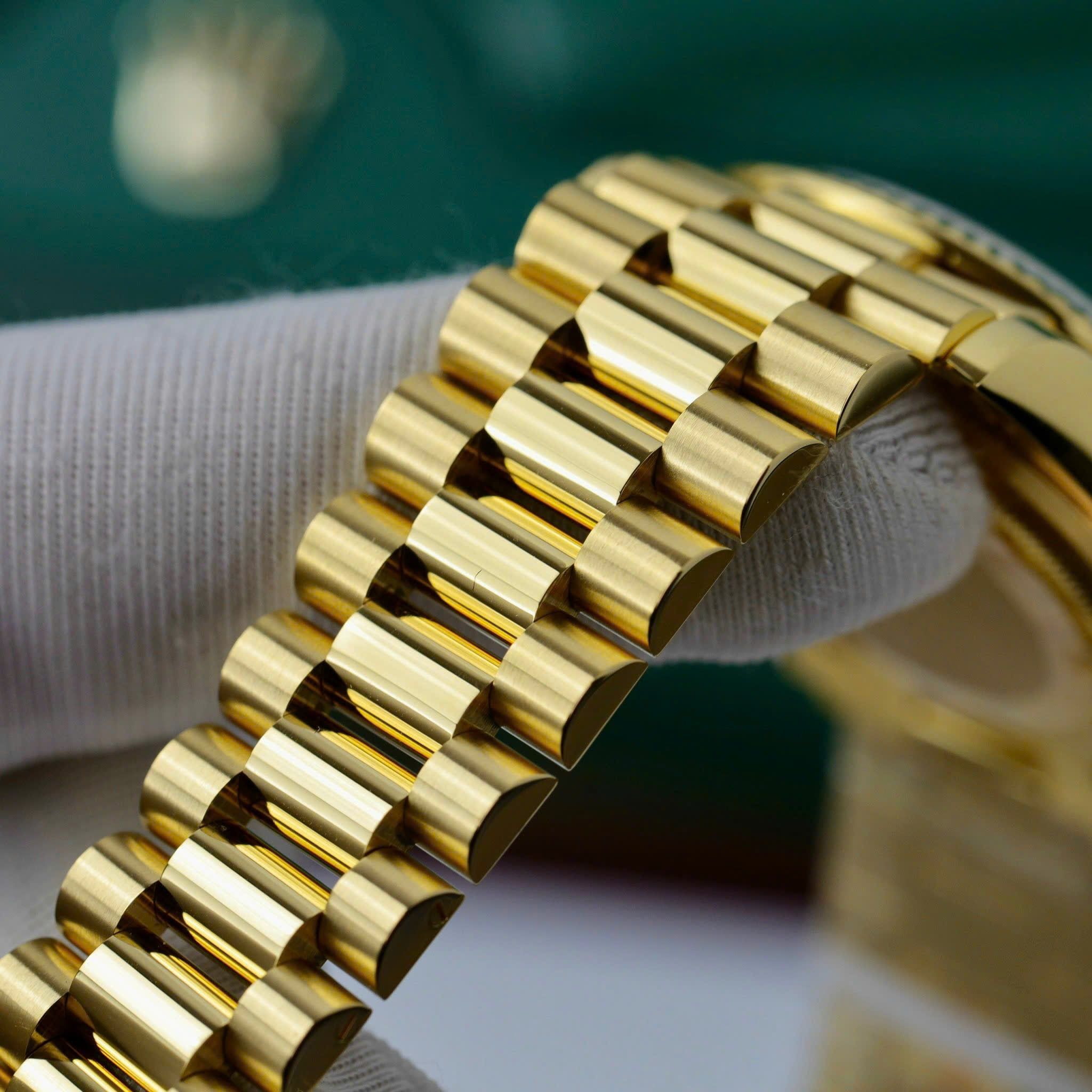 Rolex Oyster Perpetual Day-Date Vàng 18K Mặt Số Ngọc Lam