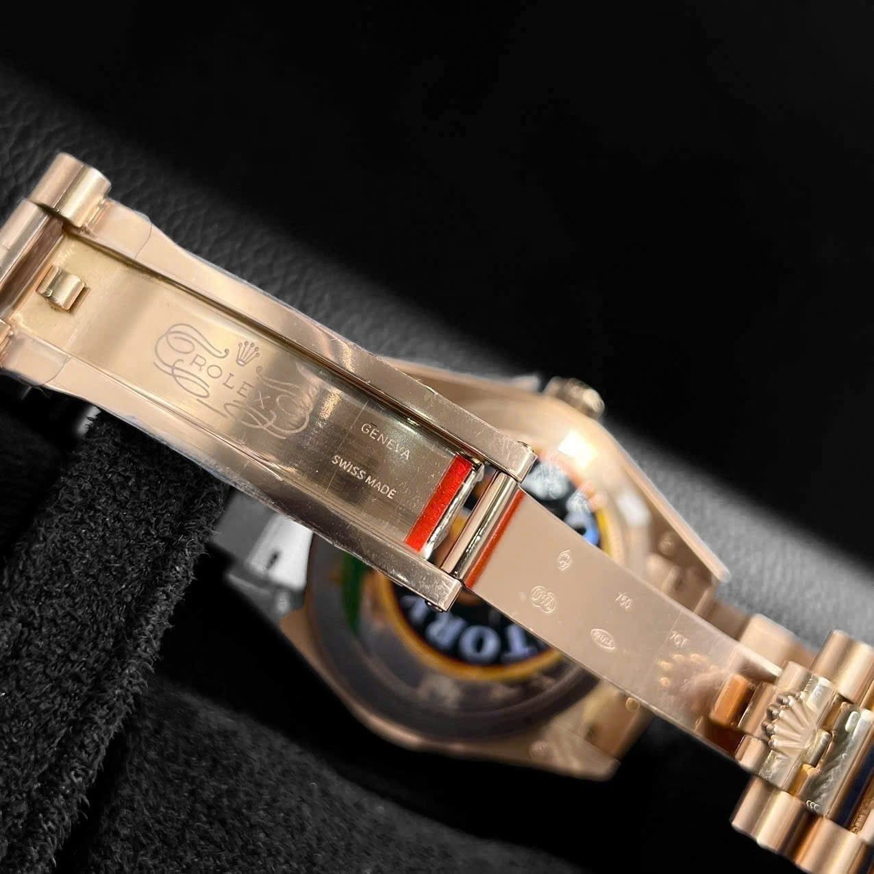 Rolex Day-Date 40mm Vàng Hồng Mặt Số Đá Ombre Cọc Số La Mã