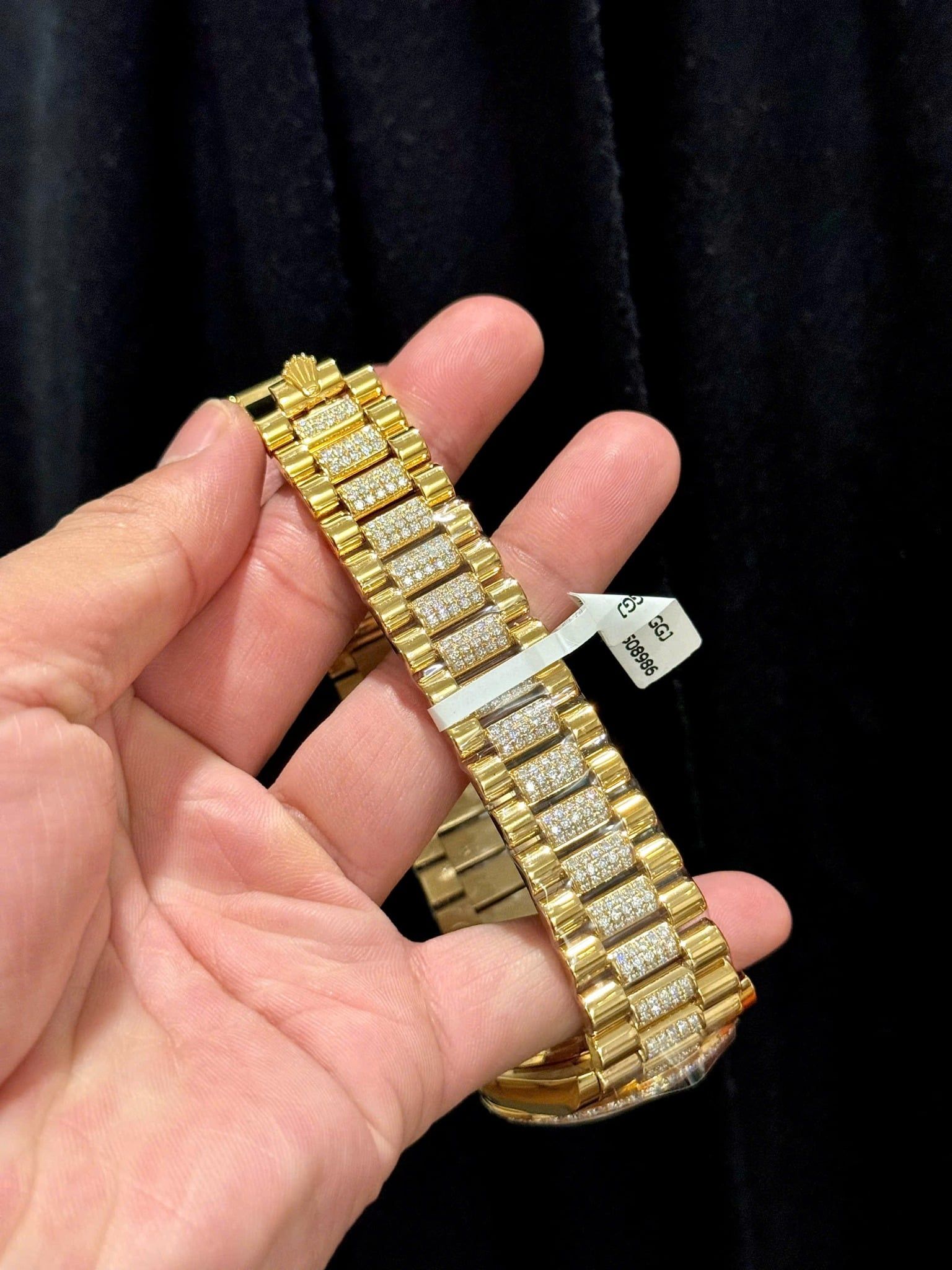 Rolex Day-Date Yellow Gold With Pave Diamond Dial Sapphire 128348RBR