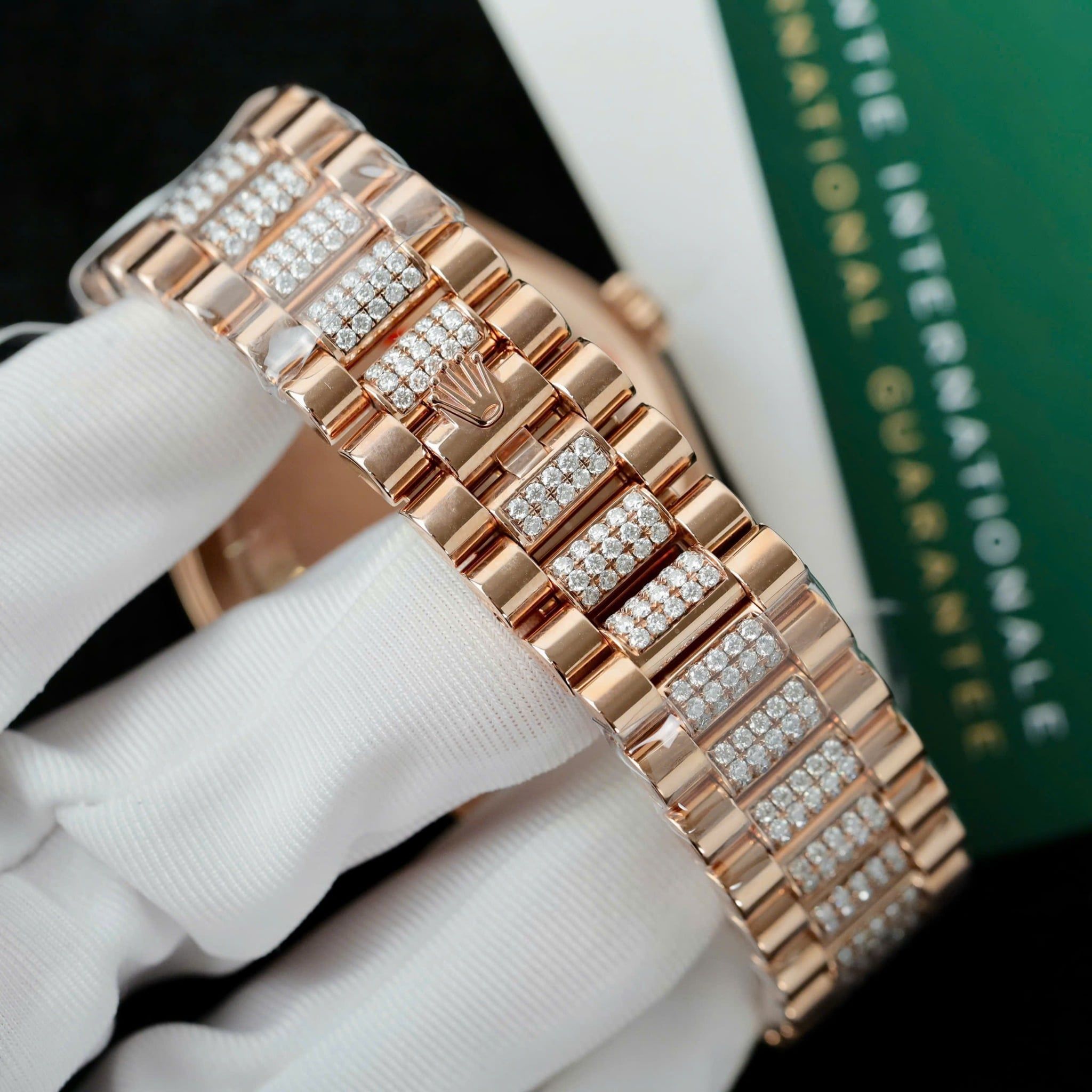 Rolex Oyster Perpetual Day-Date 40mm Vàng hồng Everose Mặt số Socola