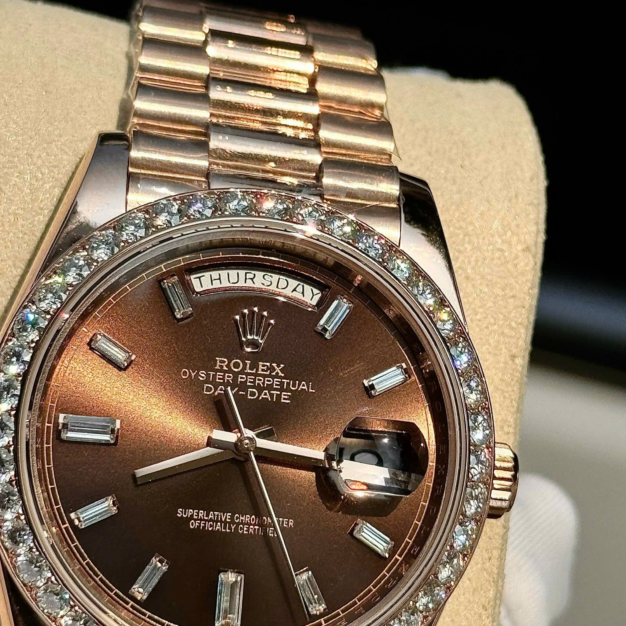 Rolex Day-Date 40mm Vàng hồng Everose Mặt số Socola