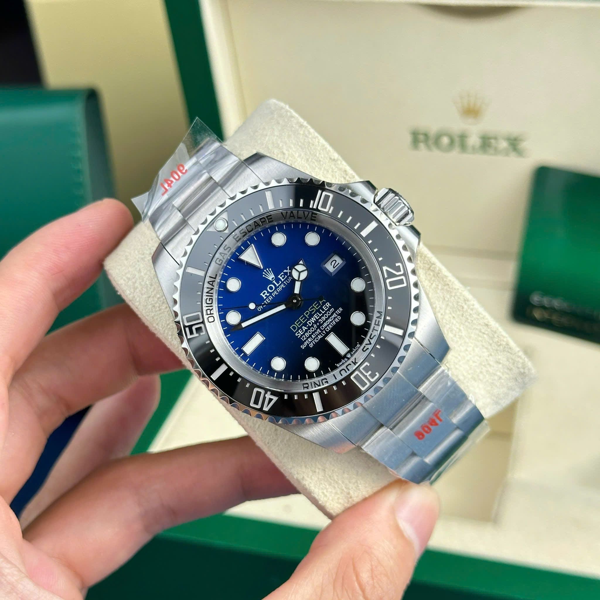 Rolex Deepsea Sea-Dweller 126660 'James Cameron'