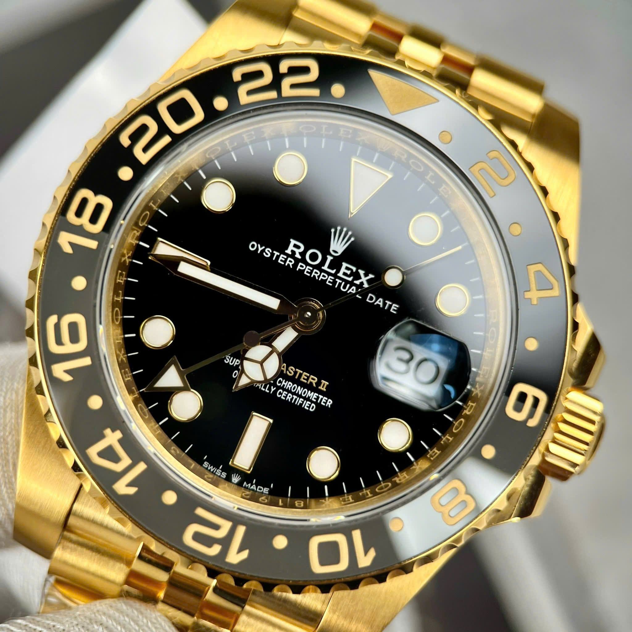Rolex GMT-Master II Gold 18K