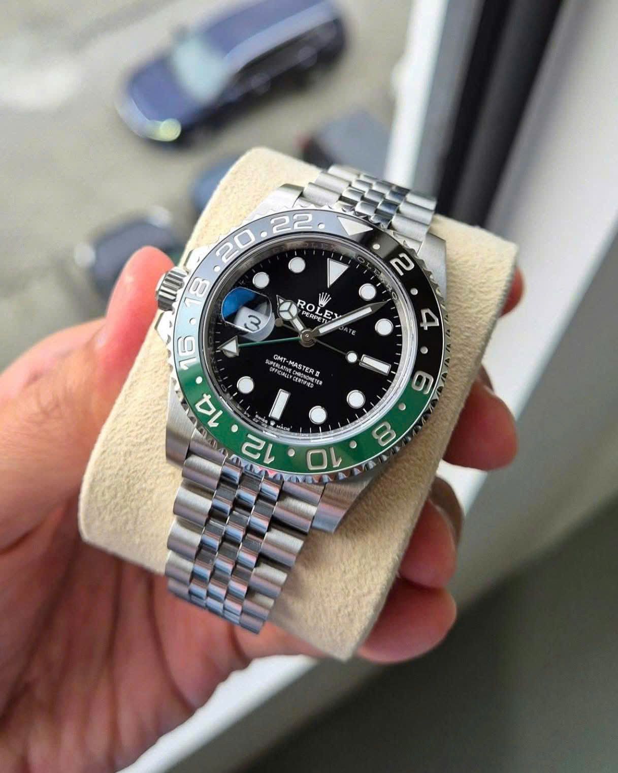 Rolex GMT-Master II 40mm