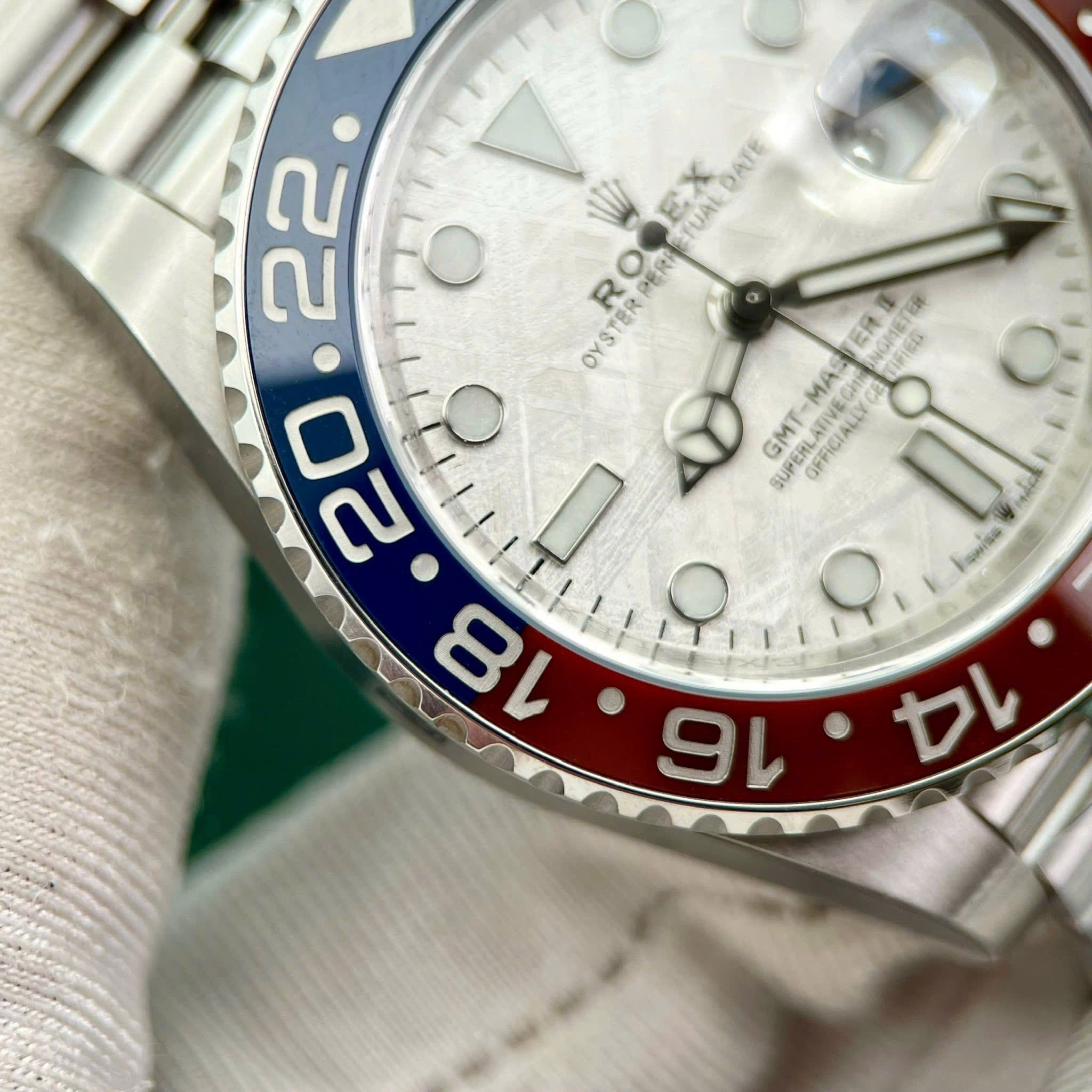 GMT-Master II 