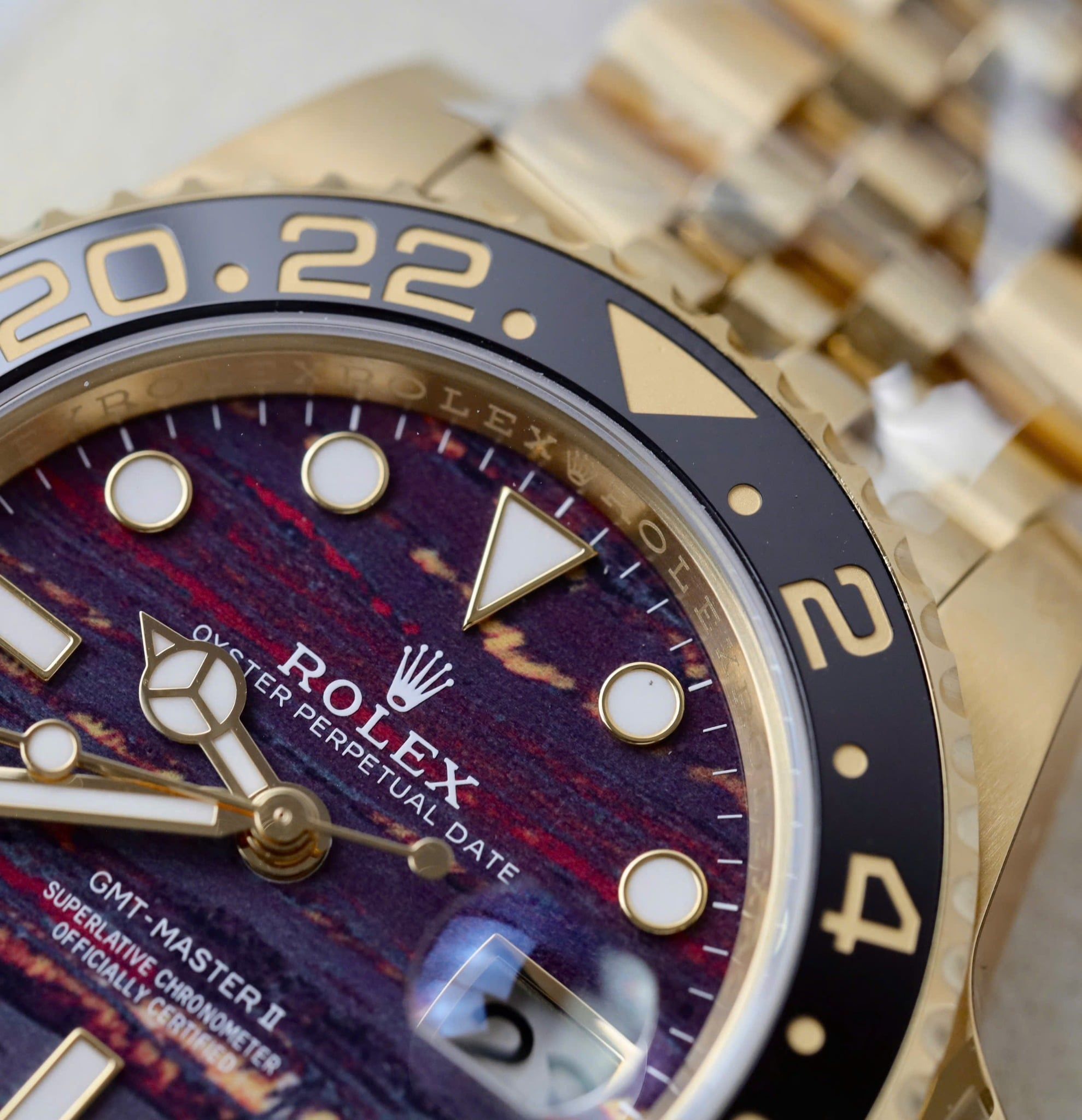 Rolex GMT-Master II 40mm Mặt Đá Mắt Hổ