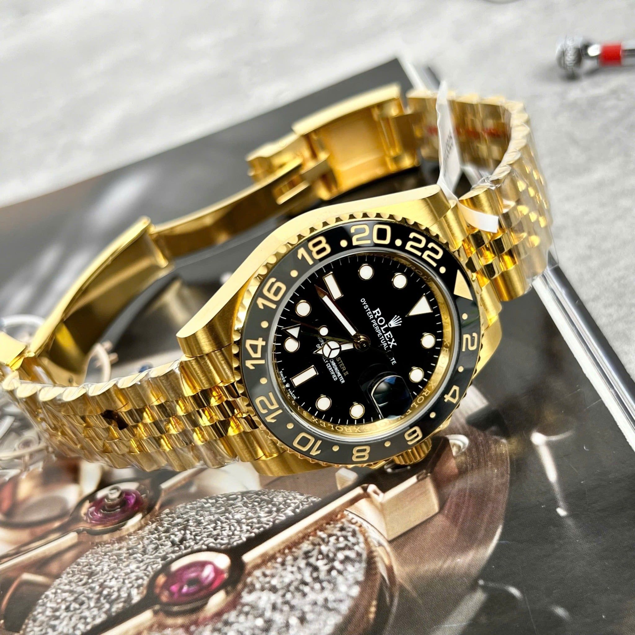 Rolex GMT-Master II Gold 18K