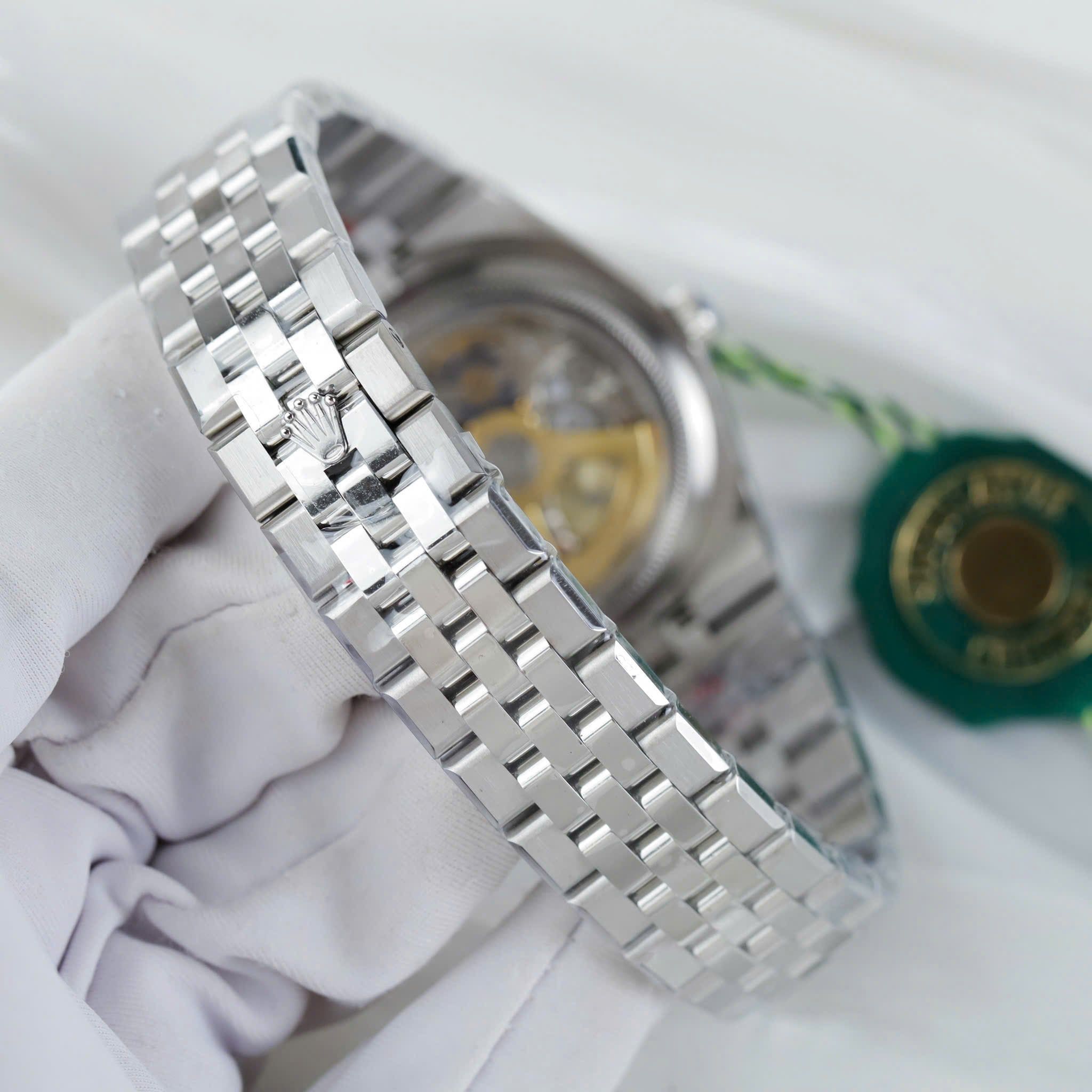 Rolex Oyster Perpetual Land-Dweller 127334 & 127336 Mặt Số Trắng