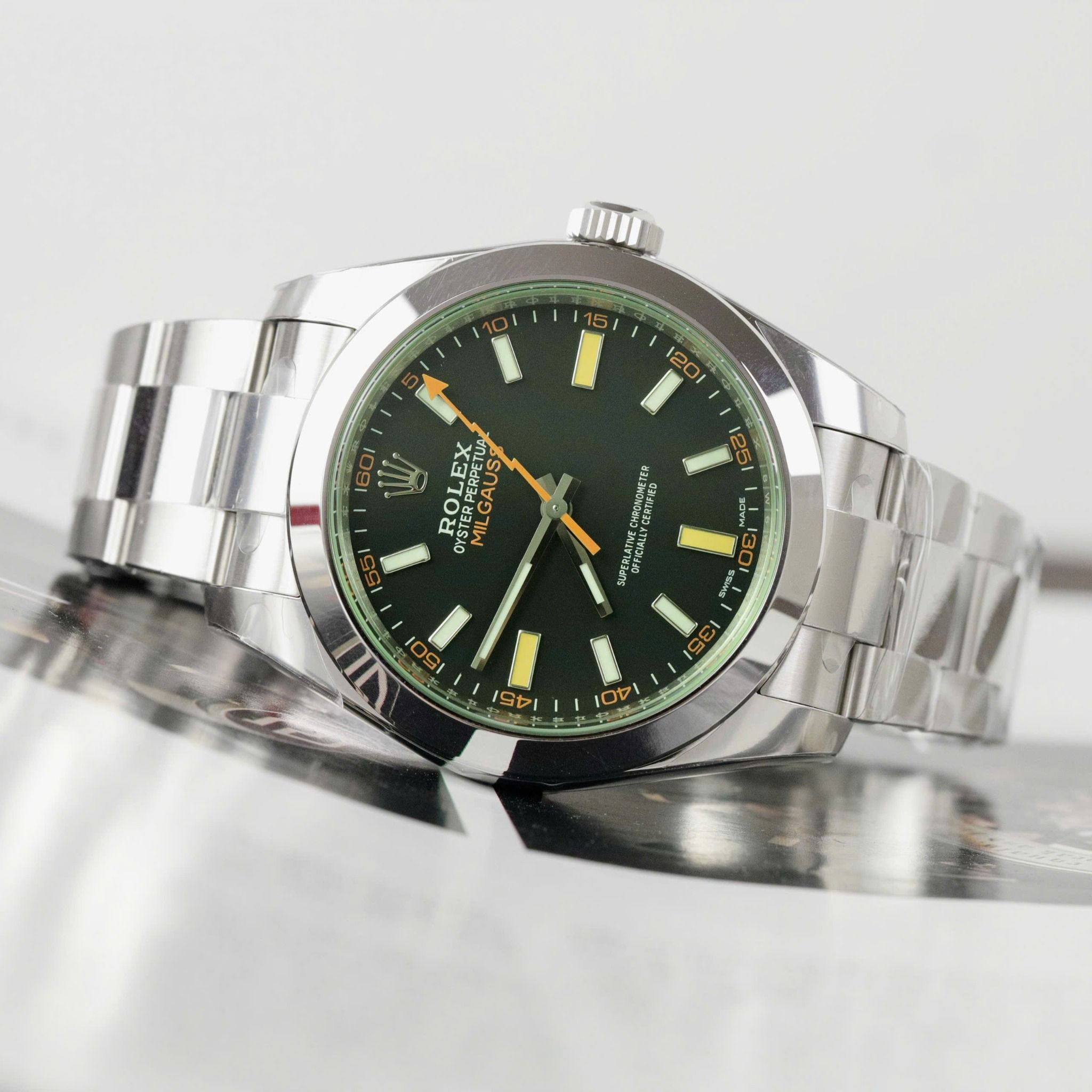 Đồng hồ Rolex Milgauss 40 M116400GV 116400GV