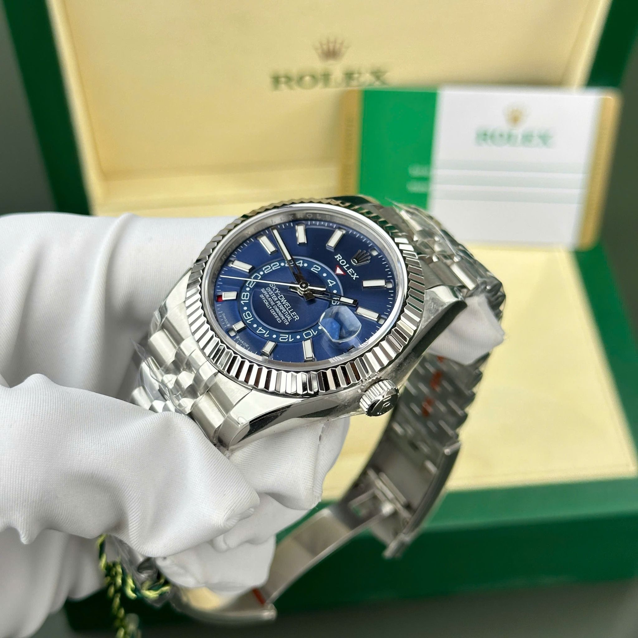 Rolex Sky-Dweller 326934 42mm Mặt Xanh Dương