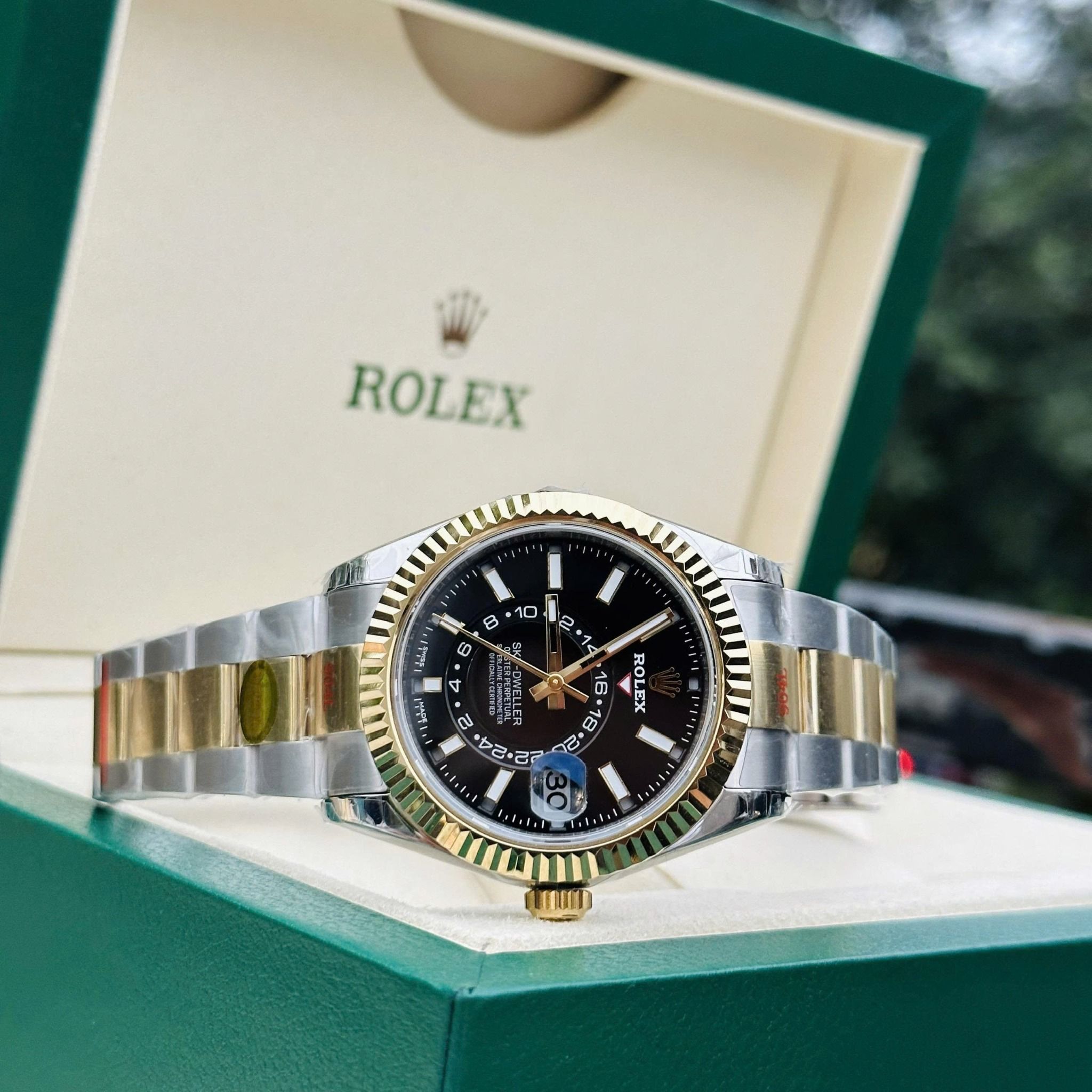 Rolex Sky Dweller 336933 Mặt Số Đen Dây Đeo Oyster