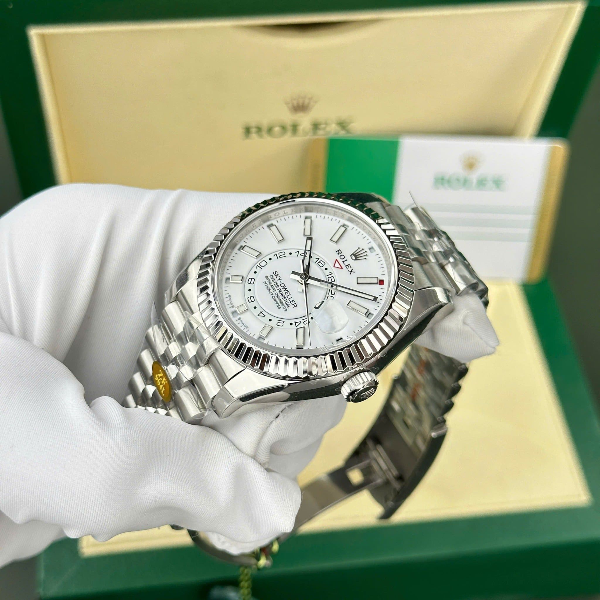 Rolex Sky-Dweller  326934 42mm Mặt Trắng Dây Jubilee
