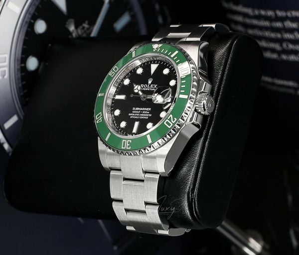 Đồng hồ Rolex Submariner Date 41 M126610LV-0002 126610LV-0002 Thép Oystersteel Mặt đen cọc số phát quang