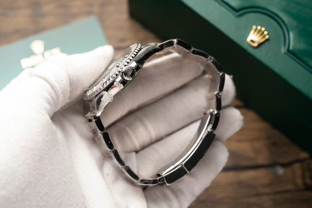 Rolex Yacht Master 126622 Gray Rhodium Dial Steel 40mm