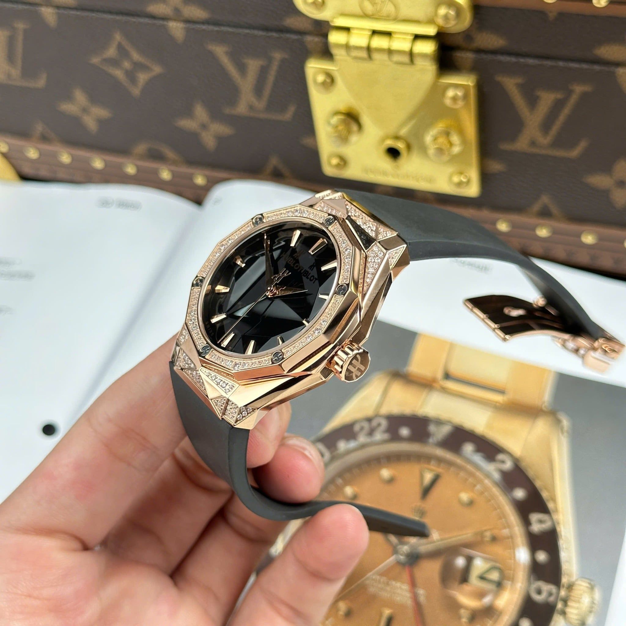 Đồng Hồ Hublot Classic Fusion Orlinski 40mm Rep 1:1 Chế Tác Chuẩn Hãng Mạ Vàng PVD Kim Cương Moissanite  Demi