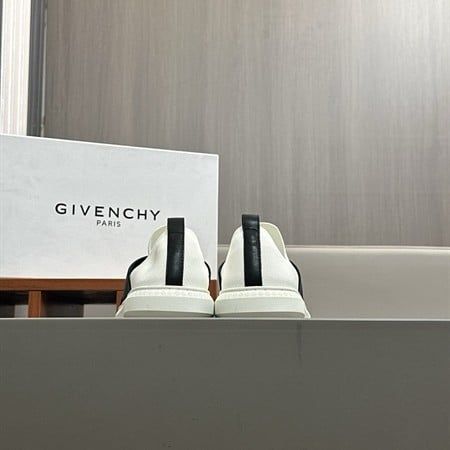 Giày Nam Size 43 Giảm giá Givenchy