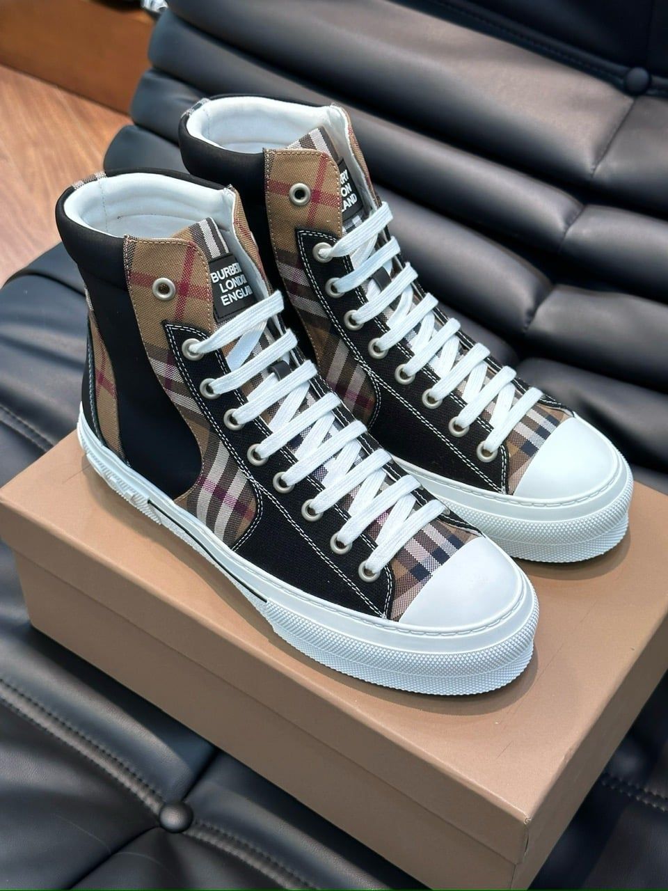Giày Thể Thao Cổ Cao Burberry