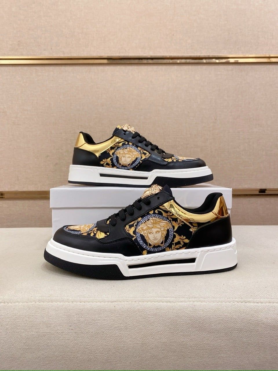 Giày Thể Thao Cổ Thấp Versace