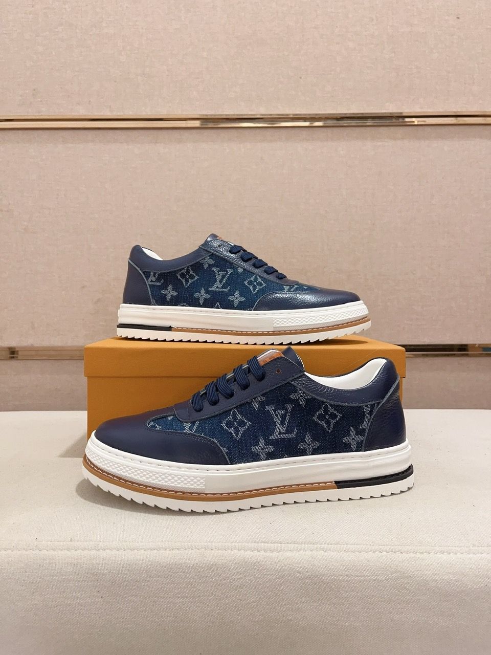 Giày Thể Thao Cổ Thấp Louis Vuitton