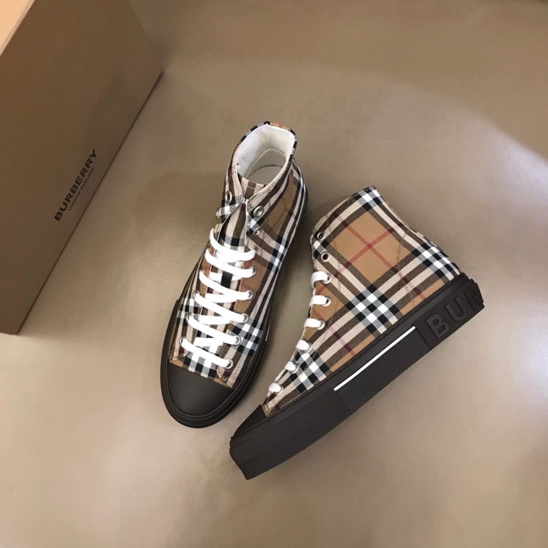 Giày Thể Thao Cổ Cao Burberry