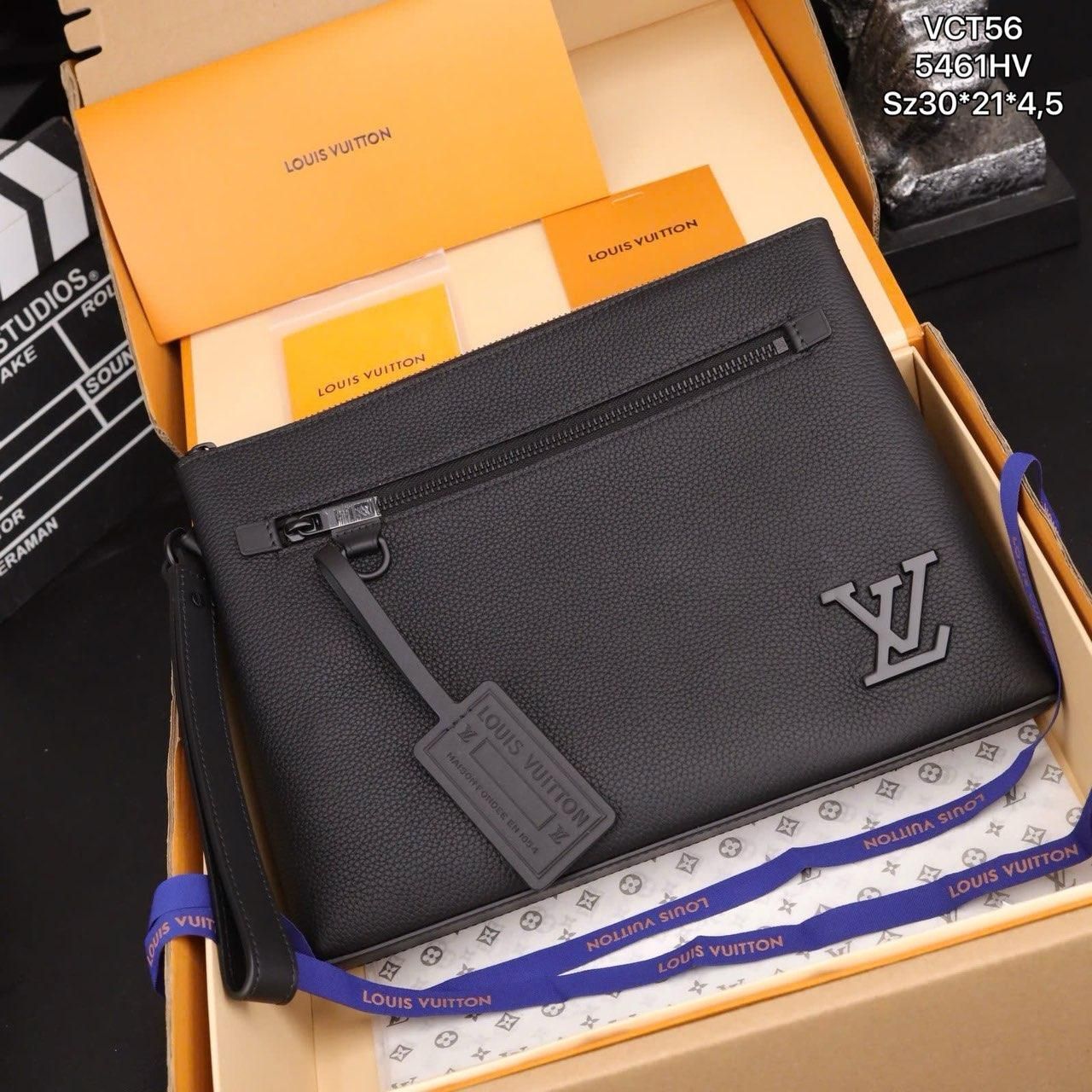 VCT56 Ví Nam Cầm tay, Clutch Cầm Tay Nam Da Bò Louis Vuitton