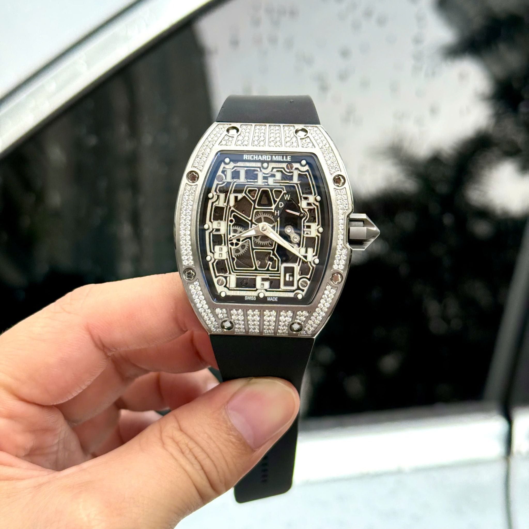 Phiên bản RM 67-01 chế tác với khung vỏ titanium siêu mỏng