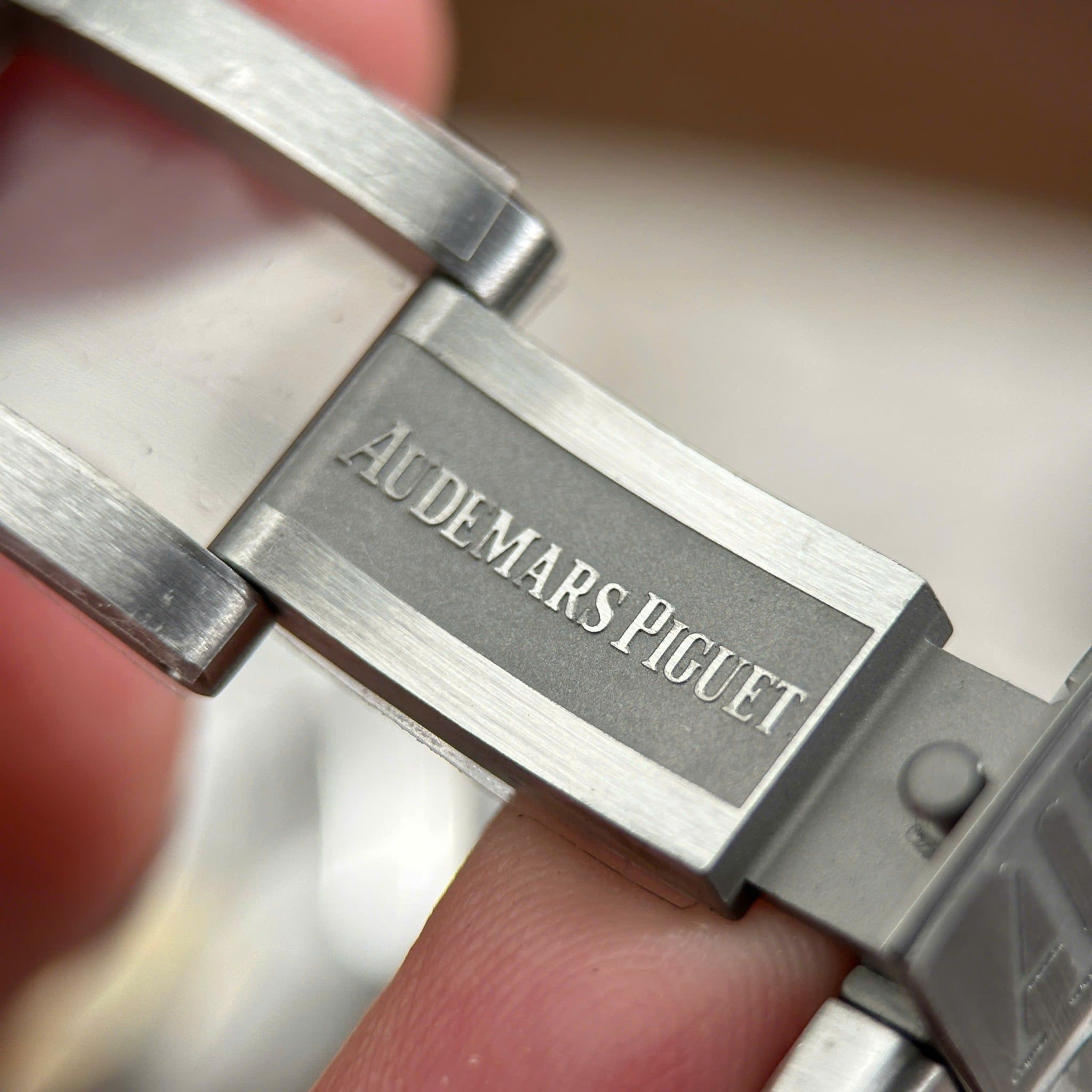 AUDEMARS PIGUET ROYAL OAK 37 MM - Đồng Hồ Audemars Piguet - Nam