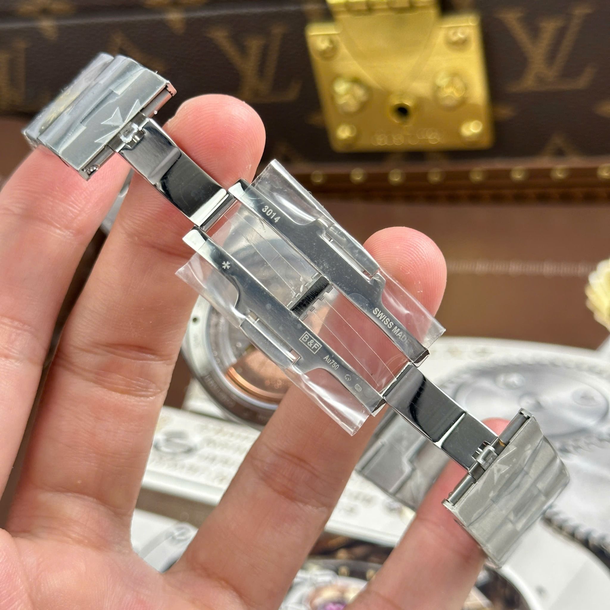 VACHERON CONSTANTIN OVERSEAS 40 MM - Đồng Hồ Vacheron Constantin - Nam