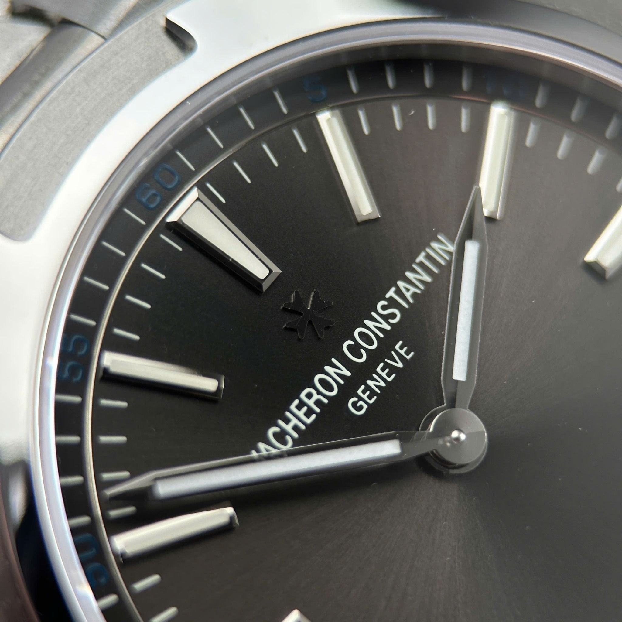 VACHERON CONSTANTIN OVERSEAS 40 MM - Đồng Hồ Vacheron Constantin - Nam