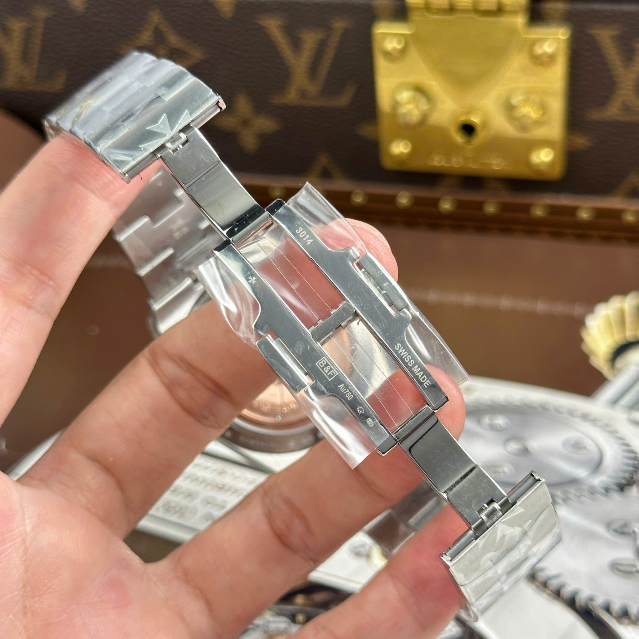 VACHERON CONSTANTIN OVERSEAS 40 MM - Đồng Hồ Vacheron Constantin - Nam