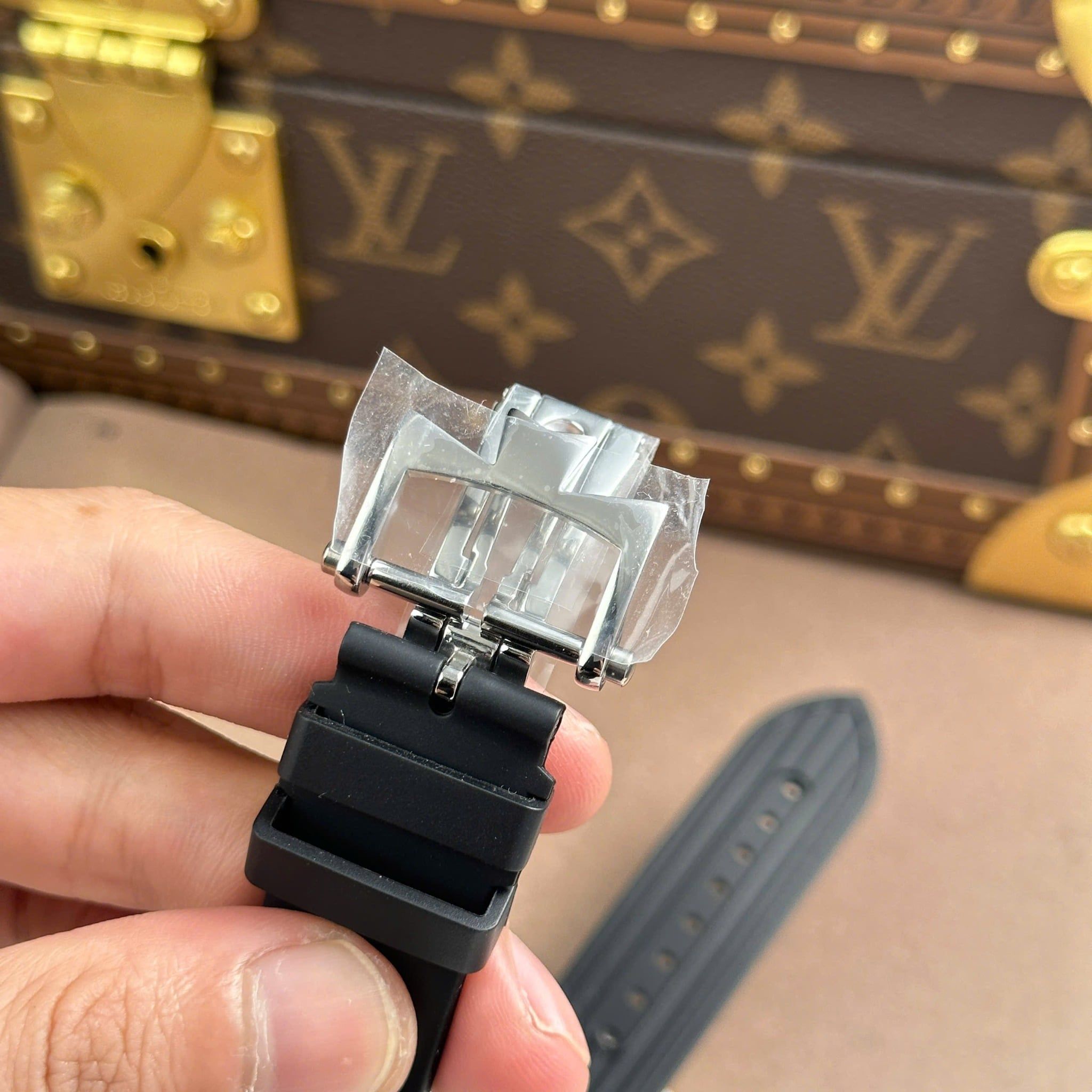 VACHERON CONSTANTIN OVERSEAS 42 MM - Đồng Hồ Vacheron Constantin - Nam