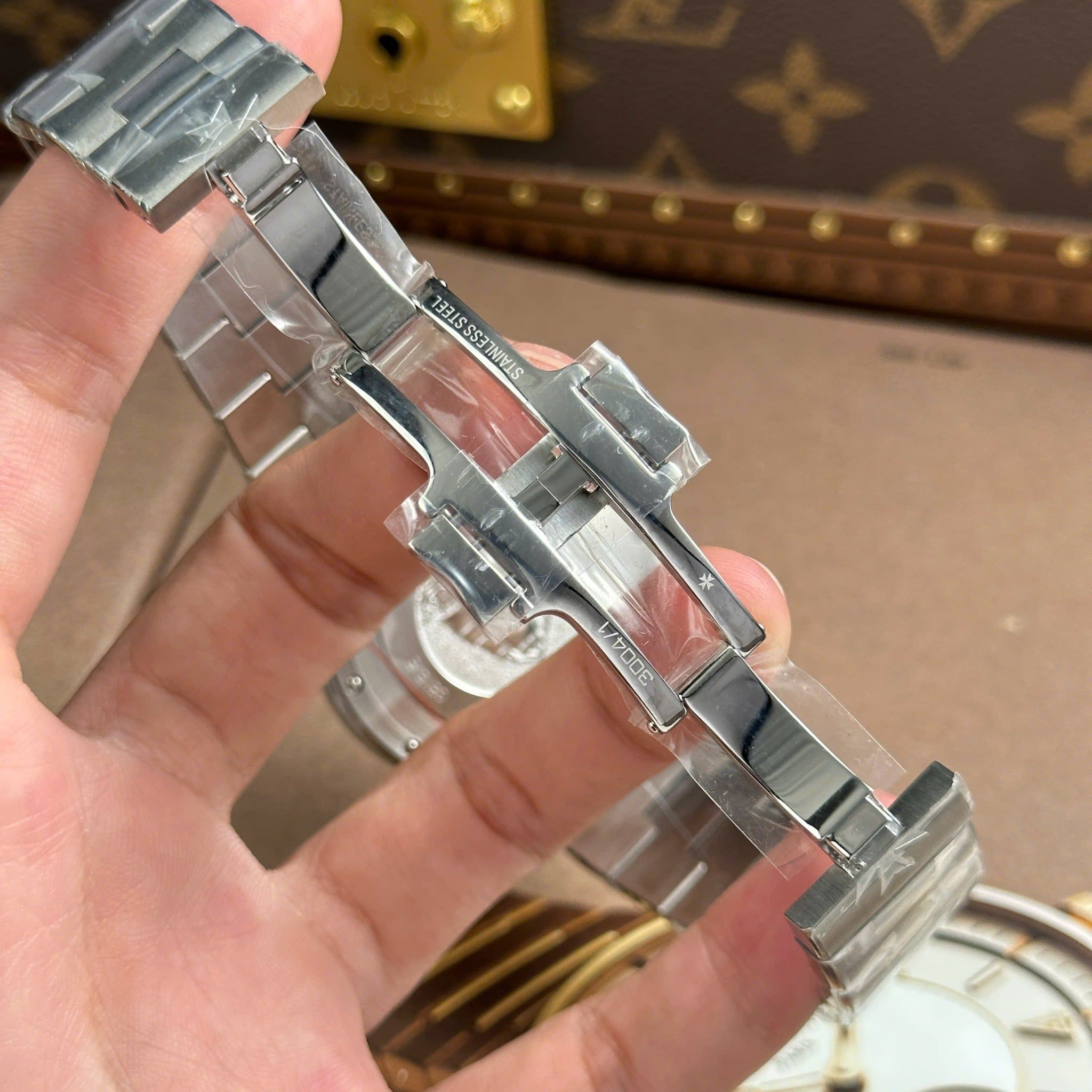VACHERON CONSTANTIN OVERSEAS 42 MM - Đồng Hồ Vacheron Constantin - Nam