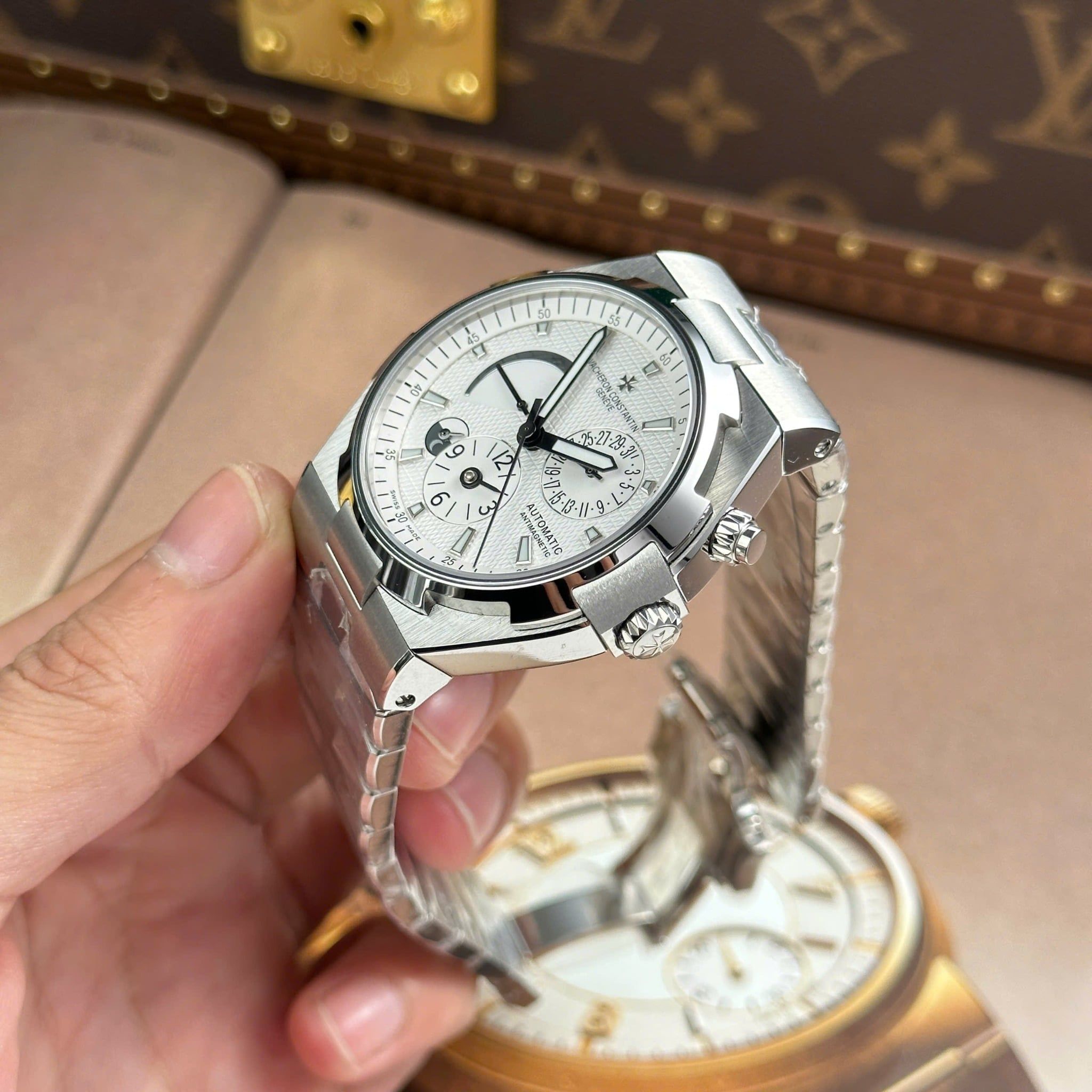 VACHERON CONSTANTIN OVERSEAS 42 MM - Đồng Hồ Vacheron Constantin - Nam