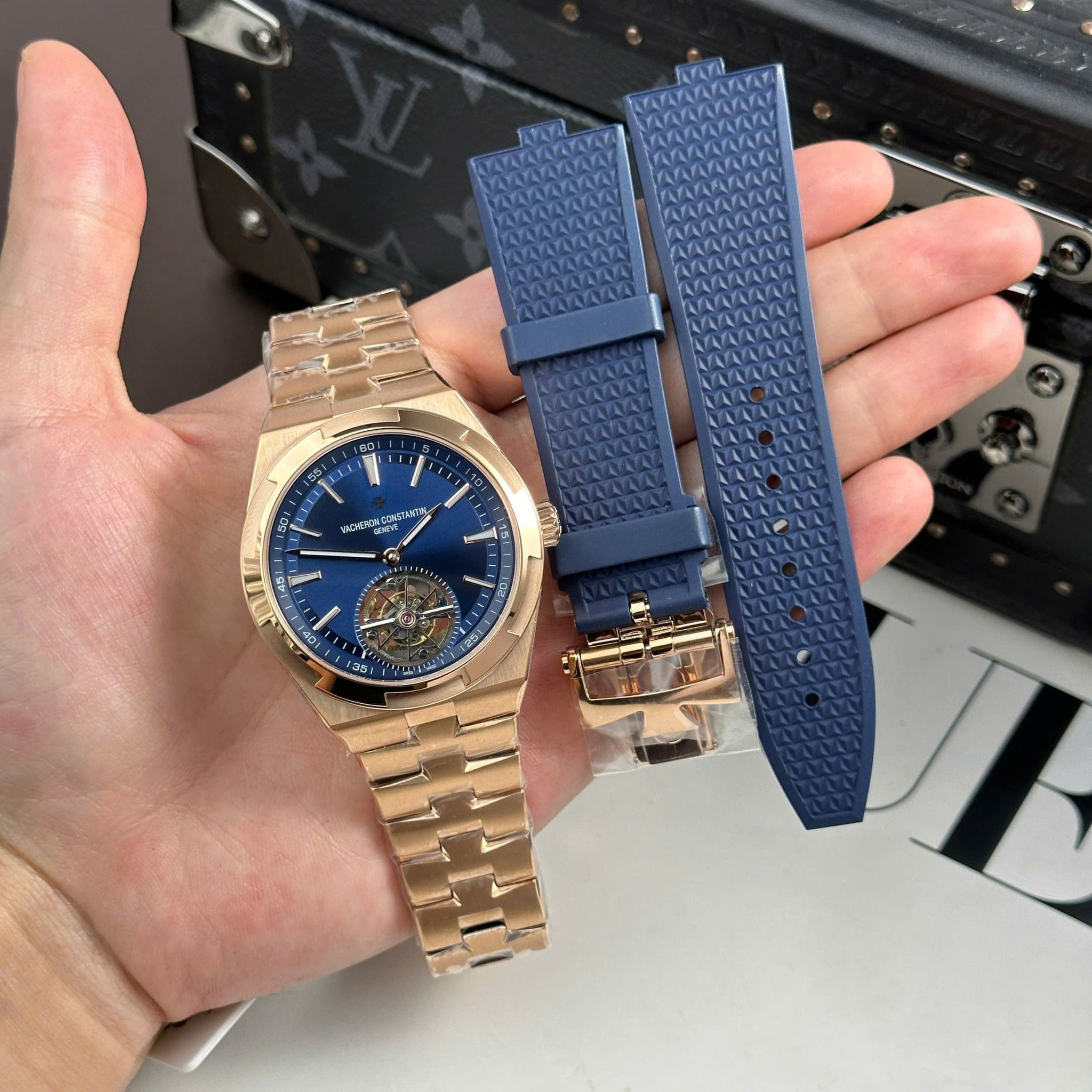 VACHERON CONSTANTIN OVERSEAS TOURBILLON 42 MM - Đồng Hồ Vacheron Constantin - Nam