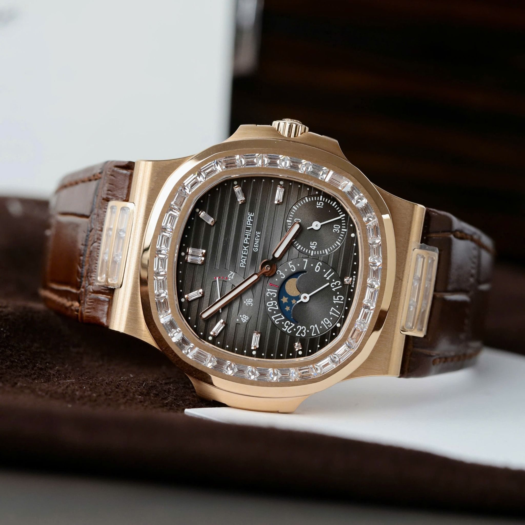 PATEK PHILIPPE NAUTILUS 40 MM - Đồng Hồ Patek Philippe - Nam