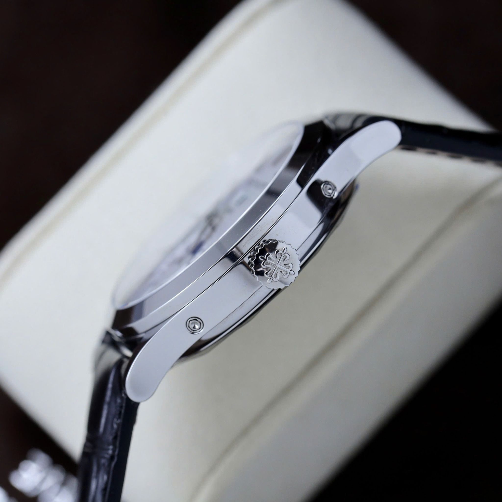 PATEK PHILIPPE COMPLICATIONS 39 MM - Đồng Hồ Patek Philippe - Nam