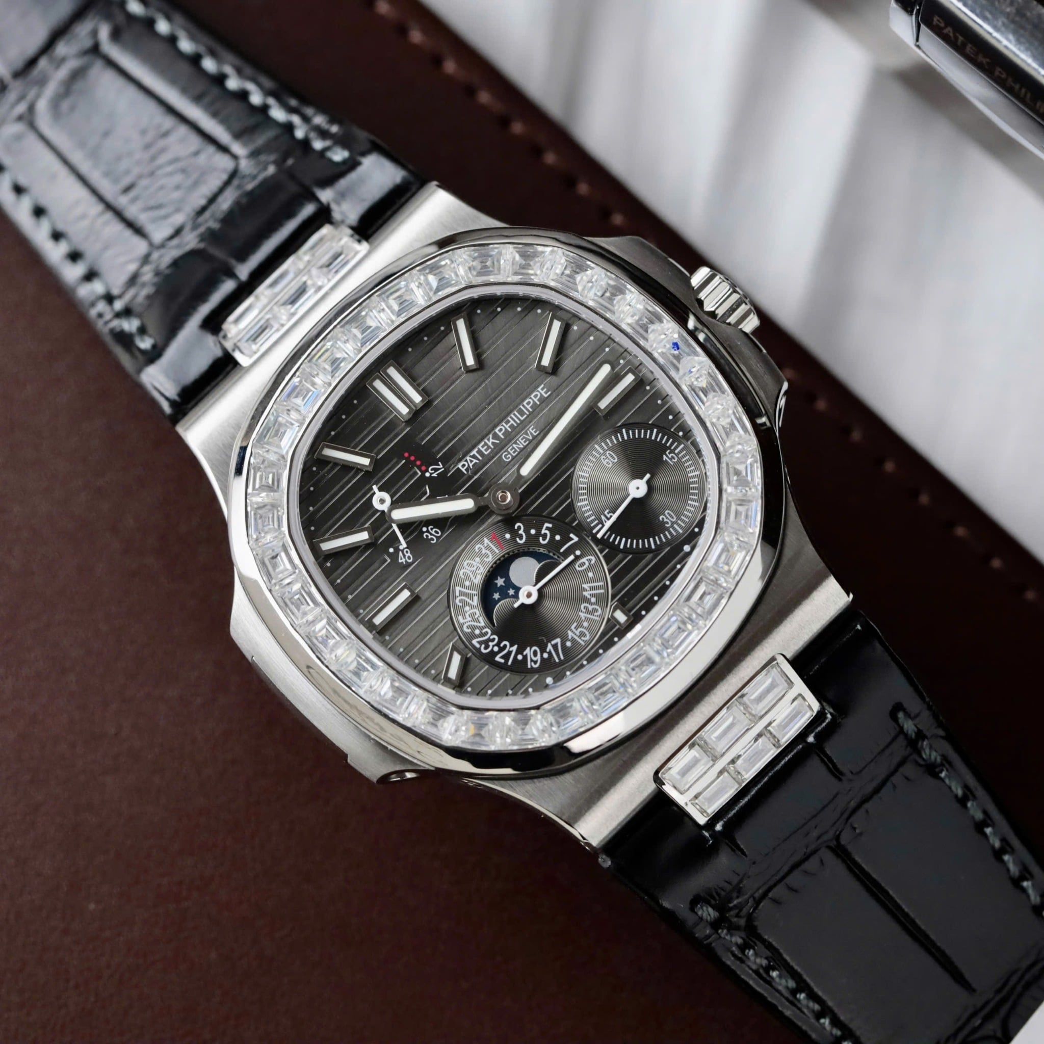 PATEK PHILIPPE NAUTILUS 40 MM - Đồng Hồ Patek Philippe - Nam