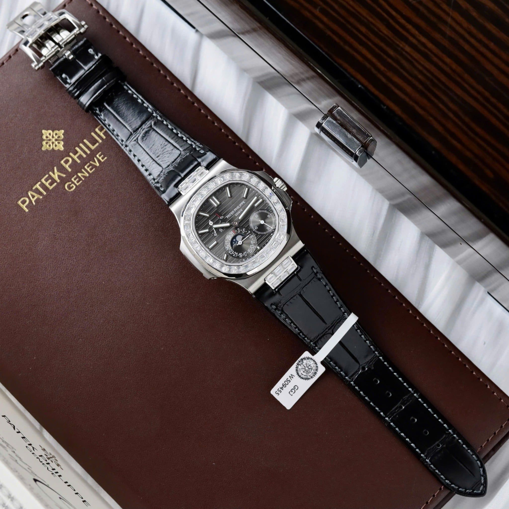 PATEK PHILIPPE NAUTILUS 40 MM - Đồng Hồ Patek Philippe - Nam