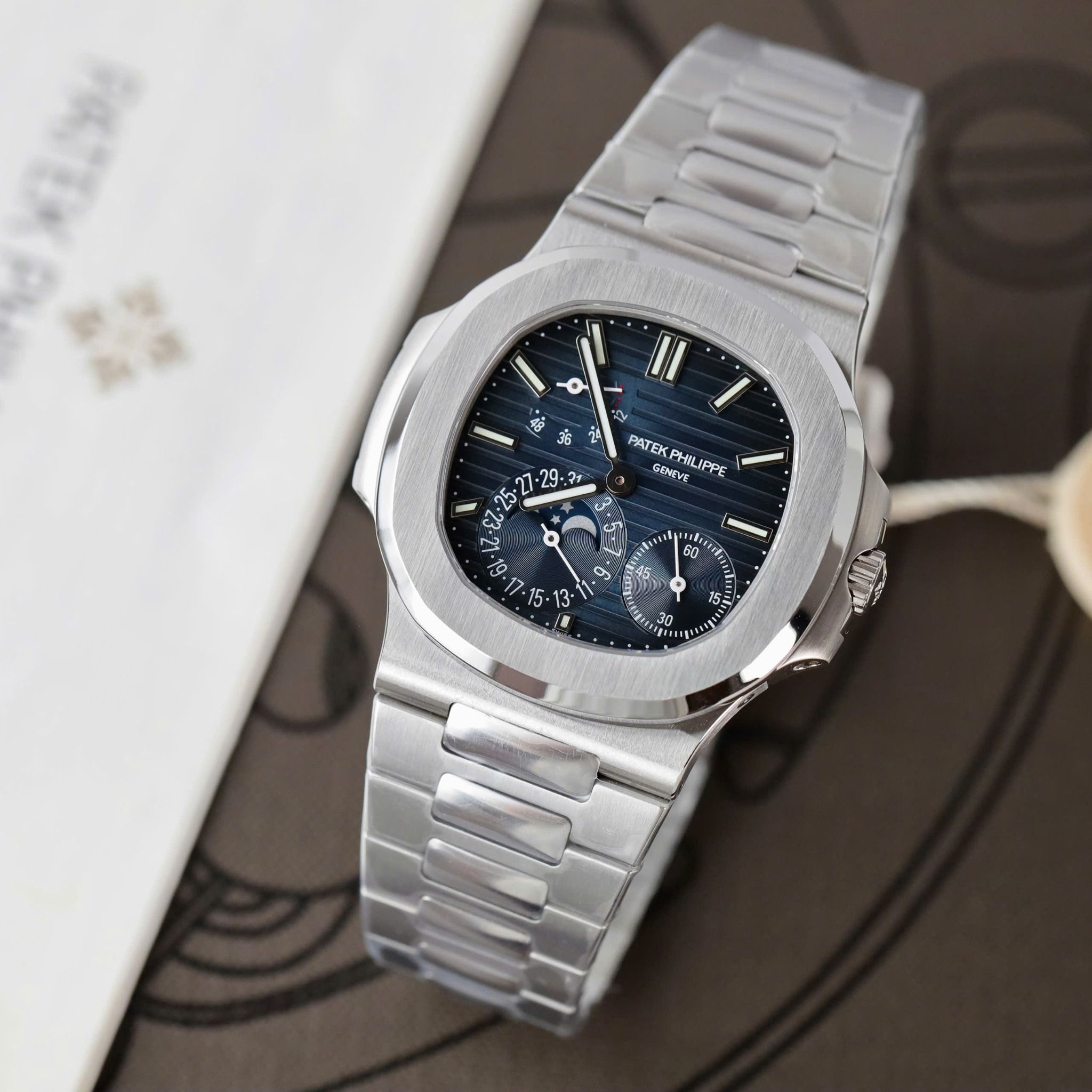 PATEK PHILIPPE NAUTILUS 40 MM - Đồng Hồ Patek Philippe - Namc